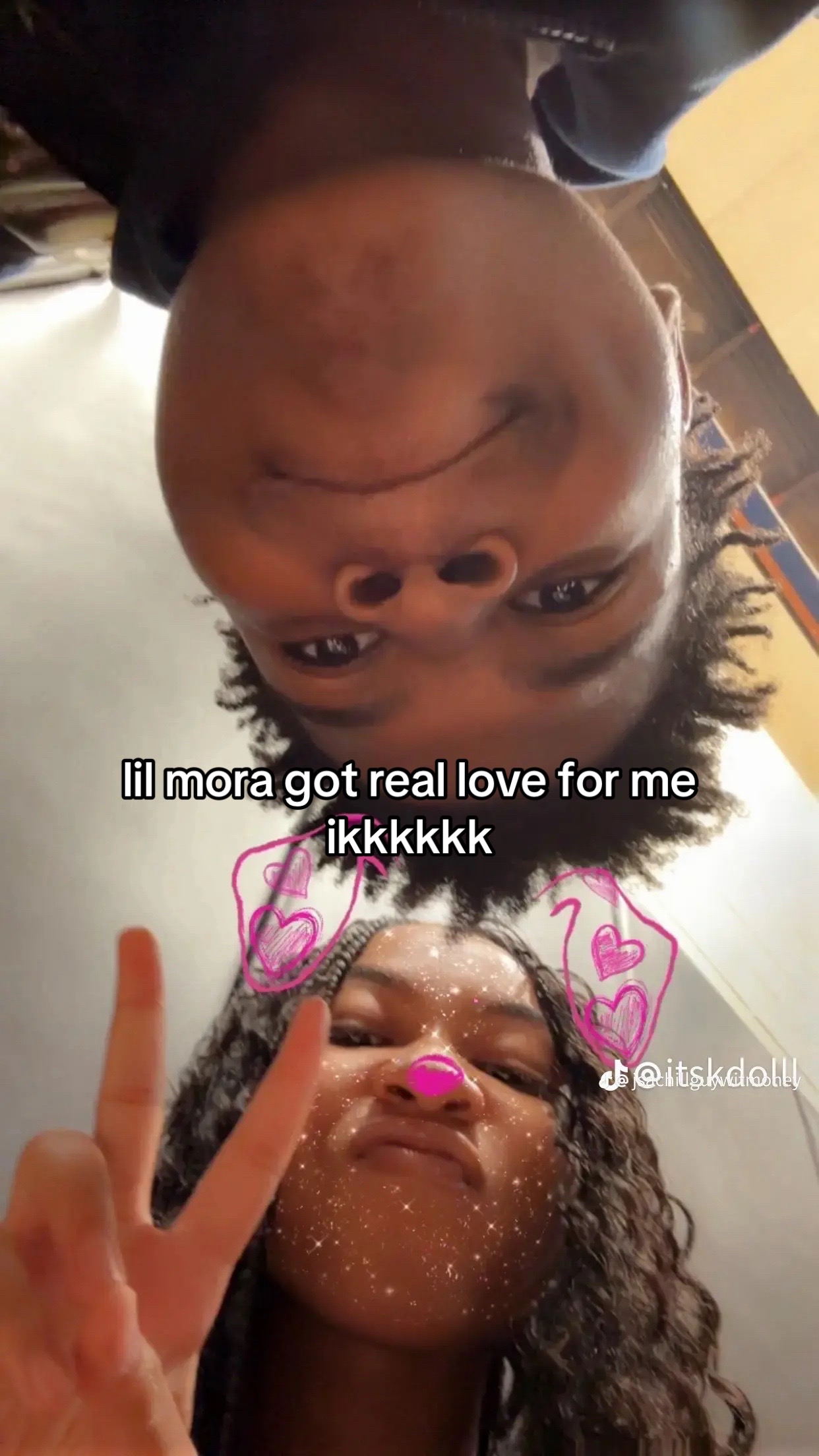 @🖖🏾