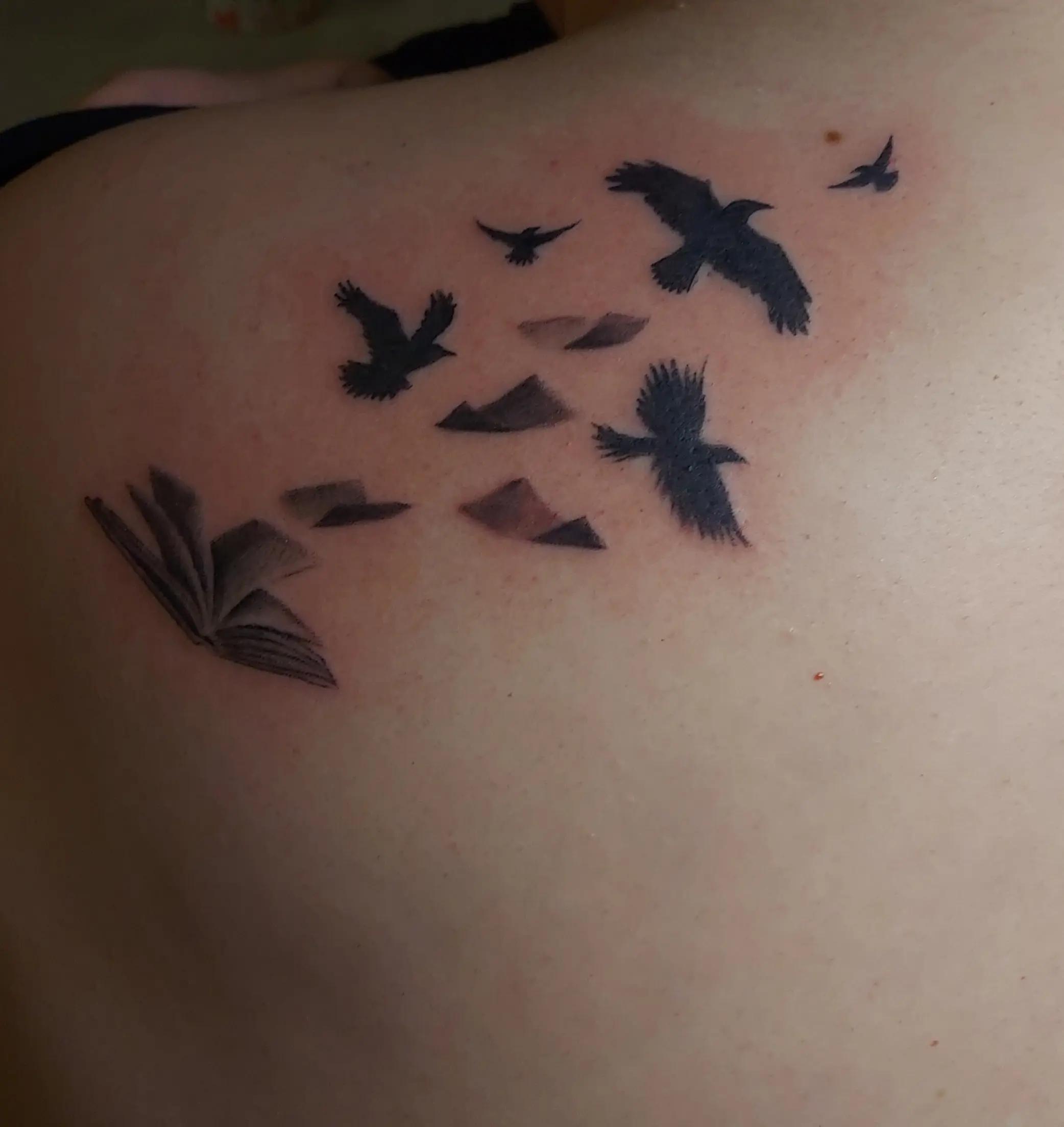 @Rebecca 📚&spades;️🐦&zwj;⬛🌧⛓️