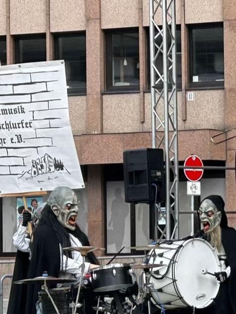 @Guggemusik Ruineschlurfer Lahr