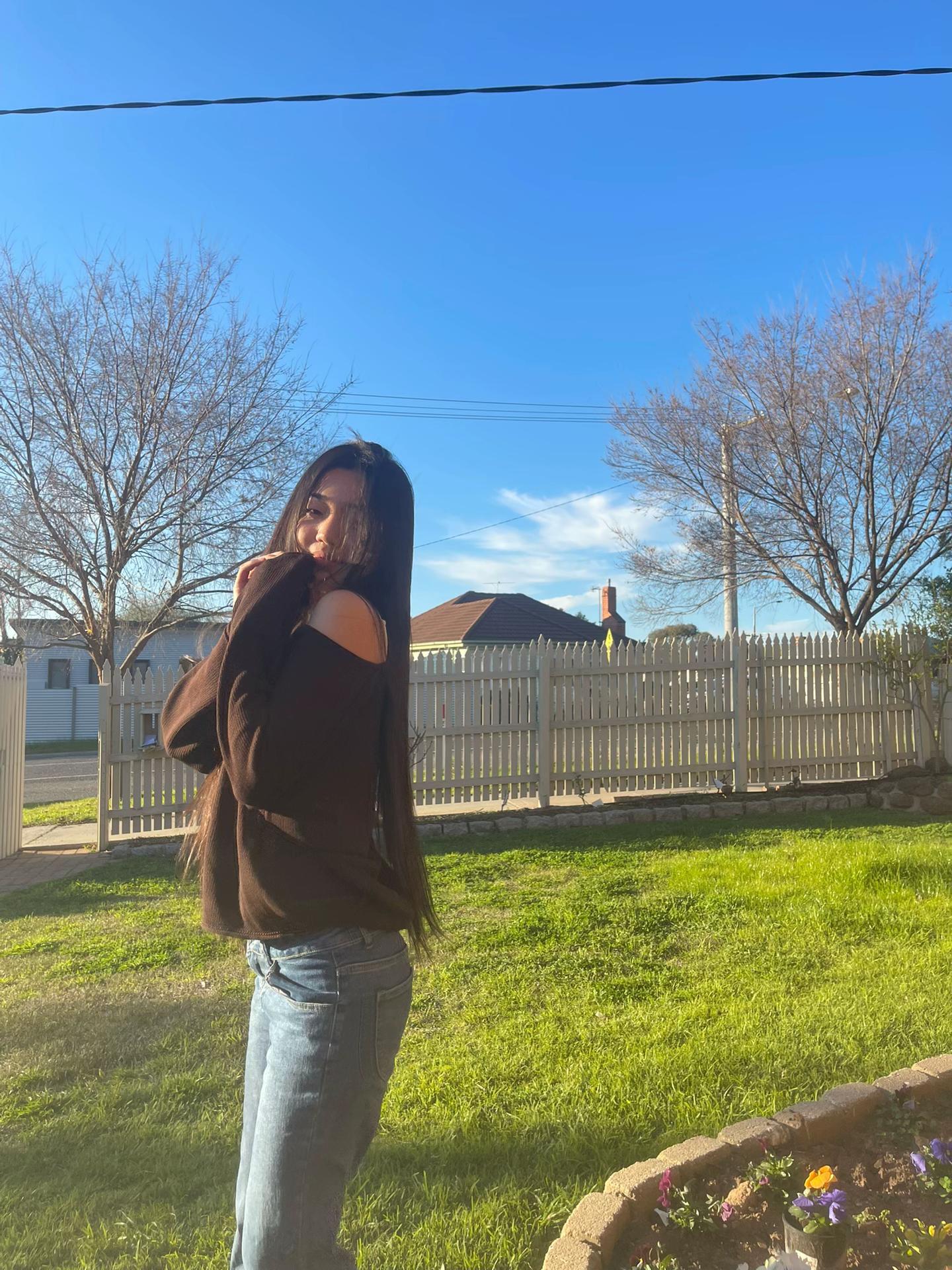 @><