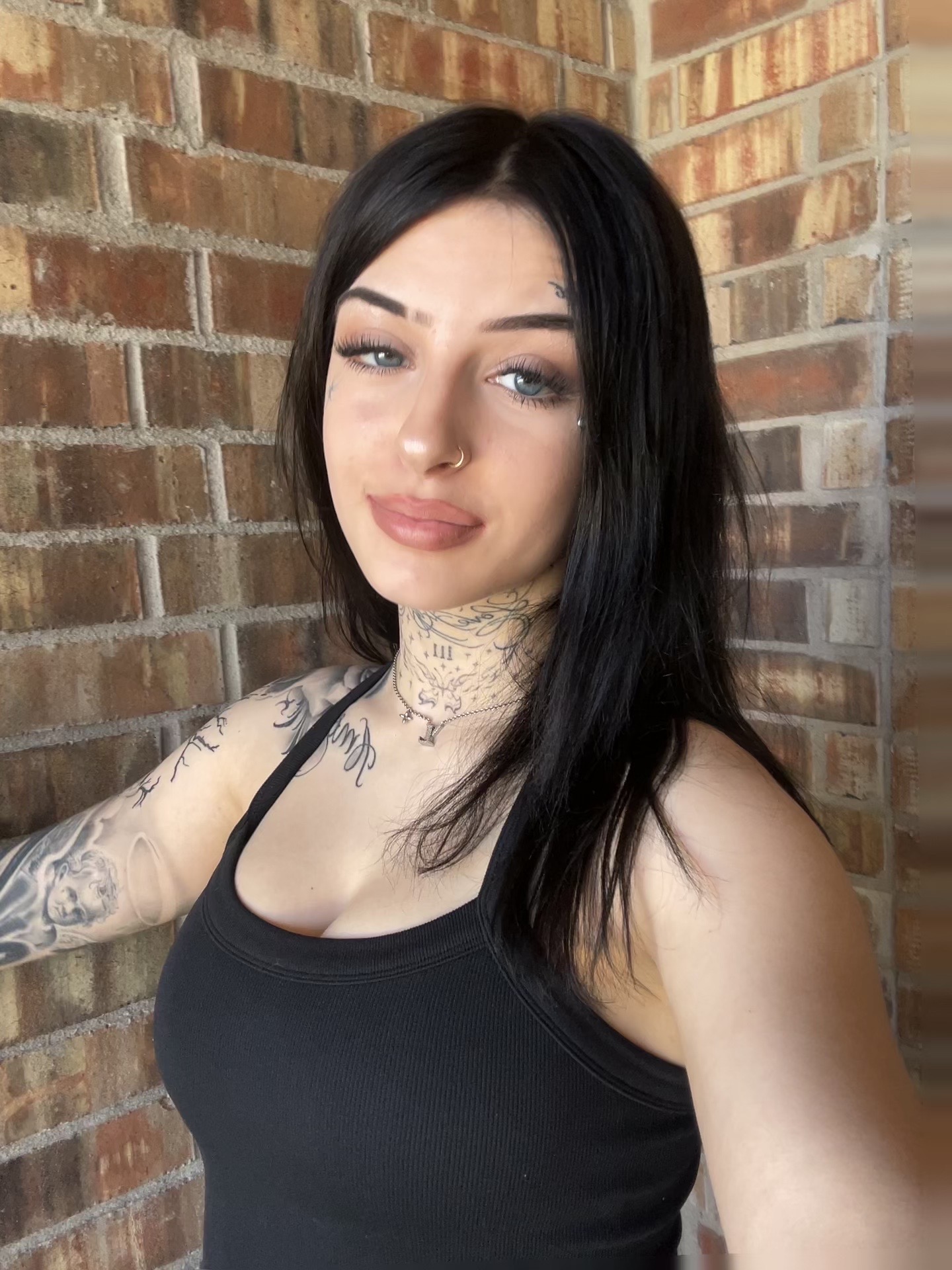 @Lilyrrrose