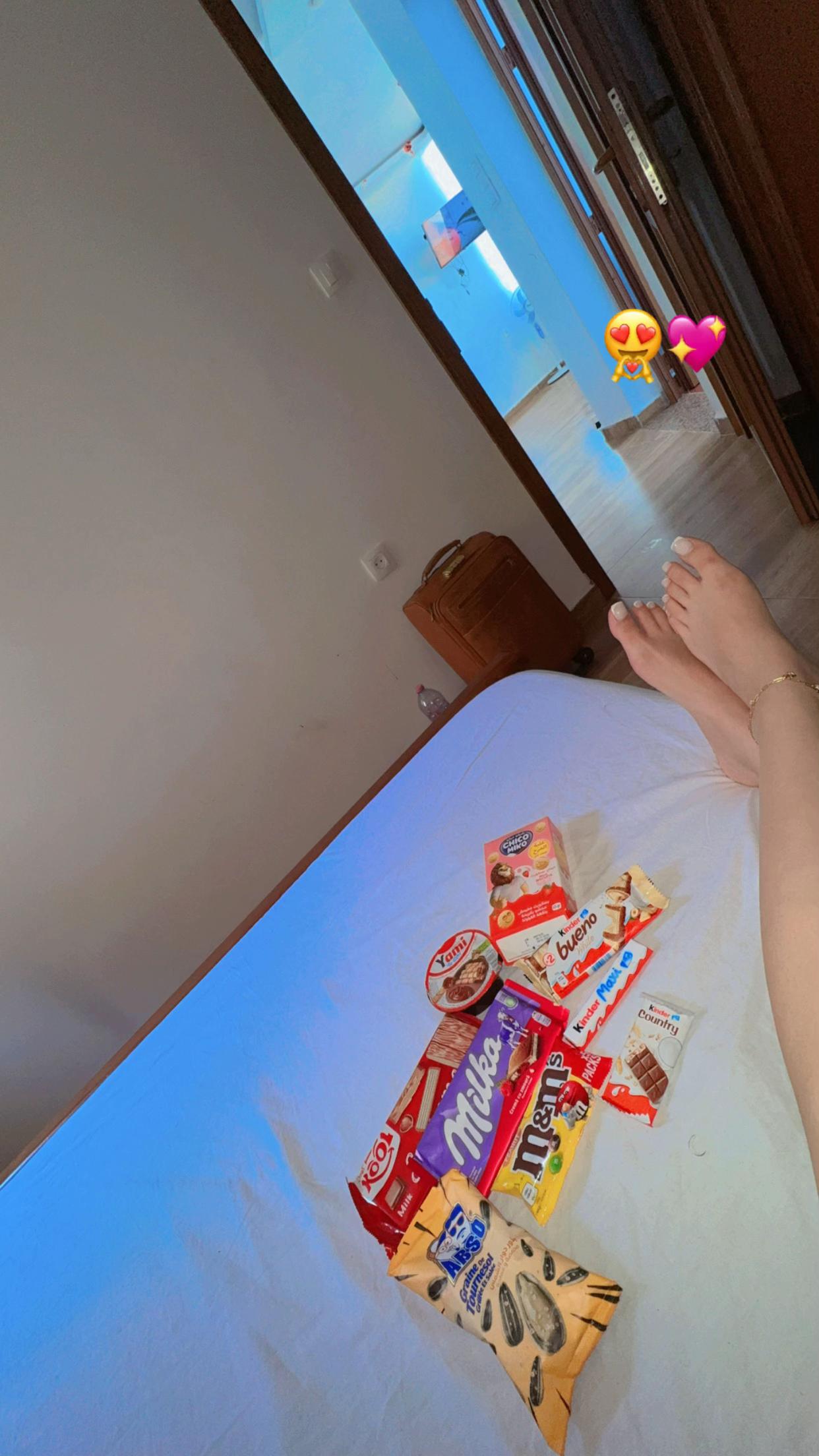 @Ayline
