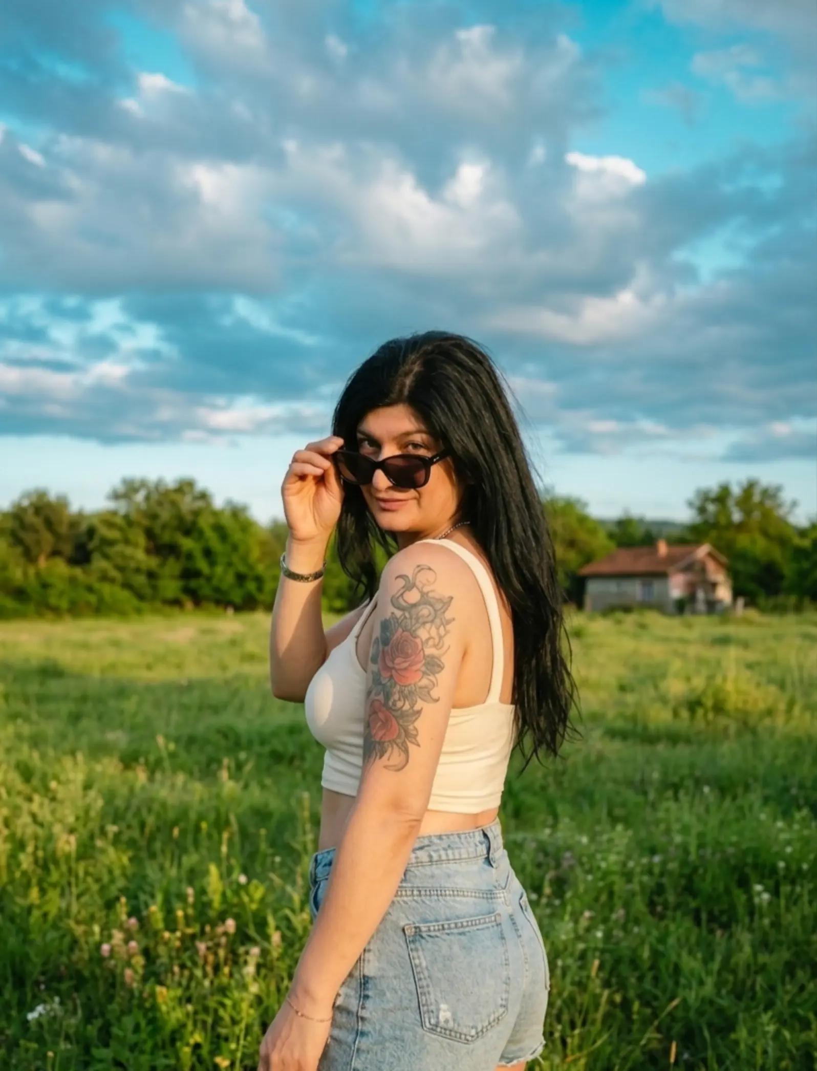 @✌️Leyla yildiz✌️