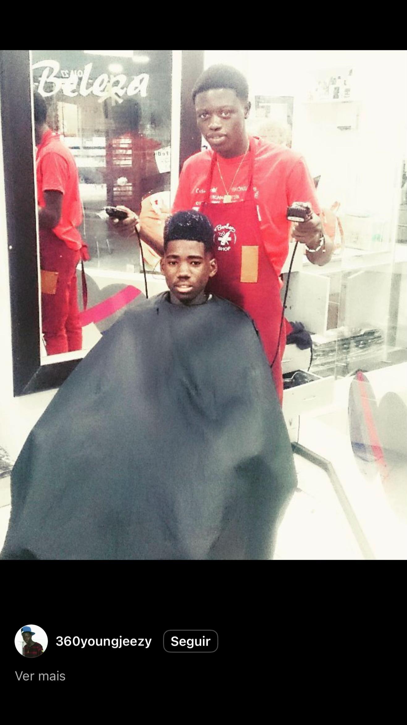 @Youngjeezy __fades Saquis 🇬🇼