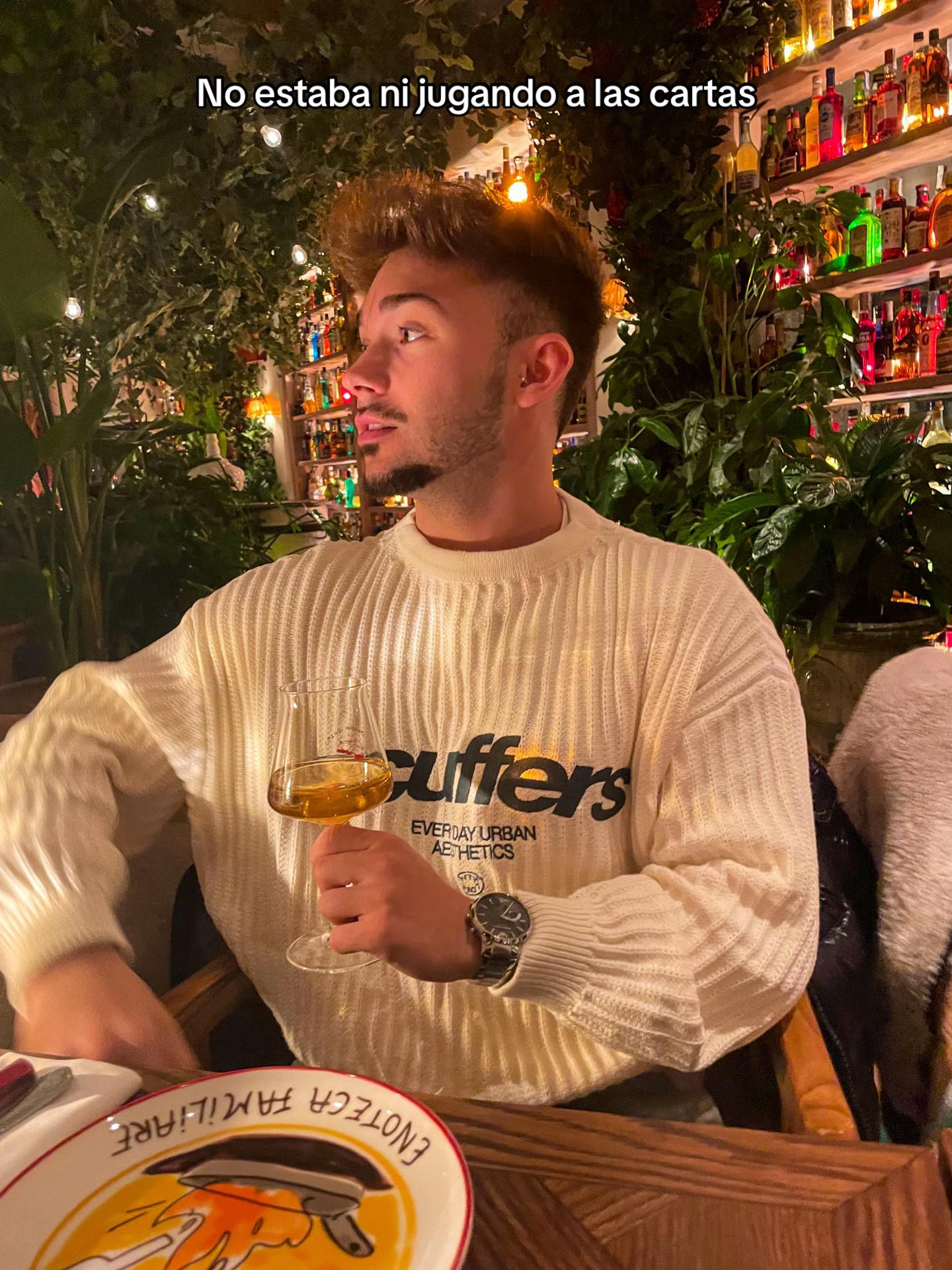 @𝐏