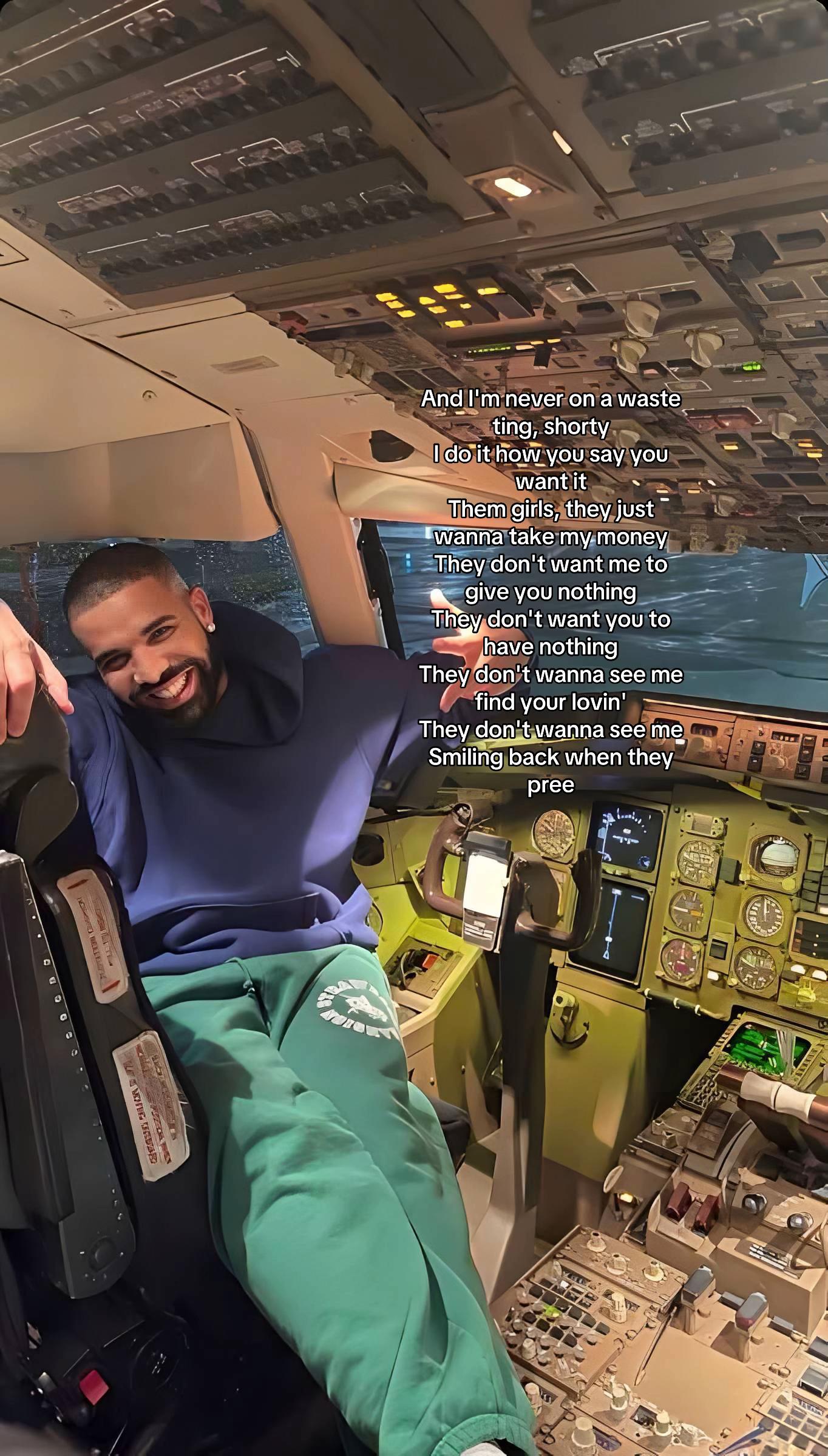 @🎧