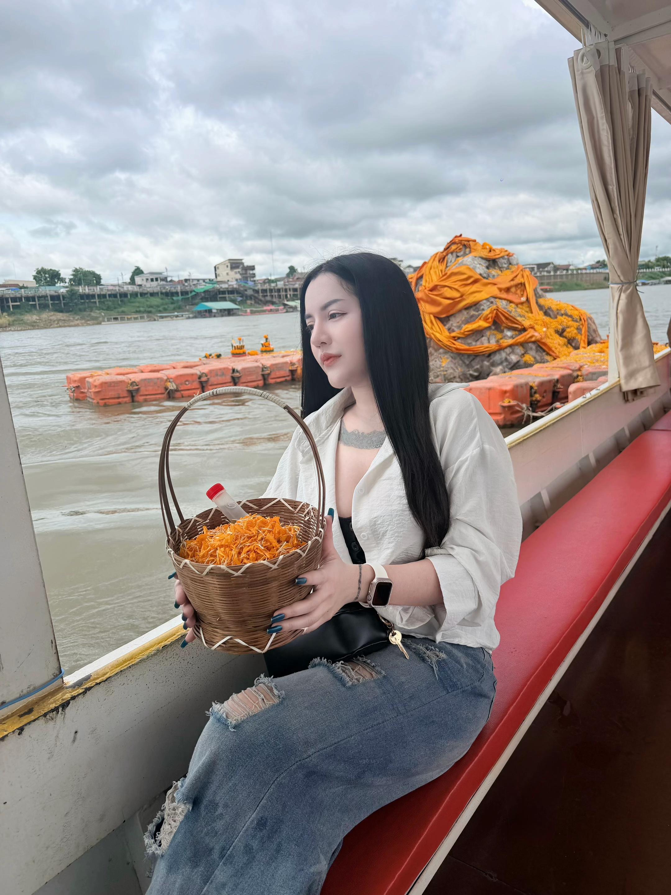 @ทำไมผัวหายากจังวะ🍬