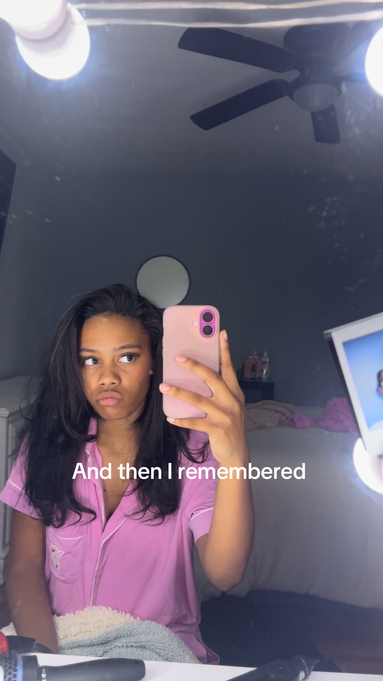 @🦄