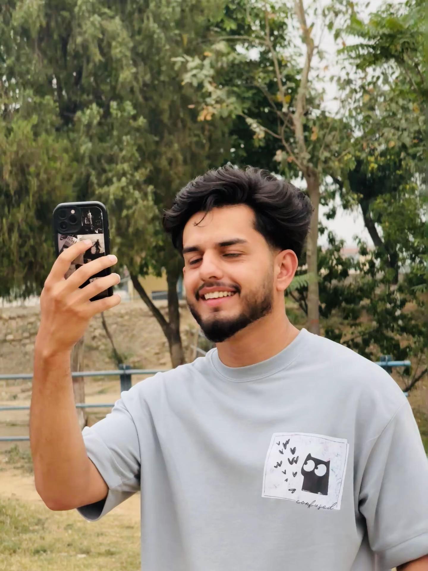 @SARDAR QASIM ✨