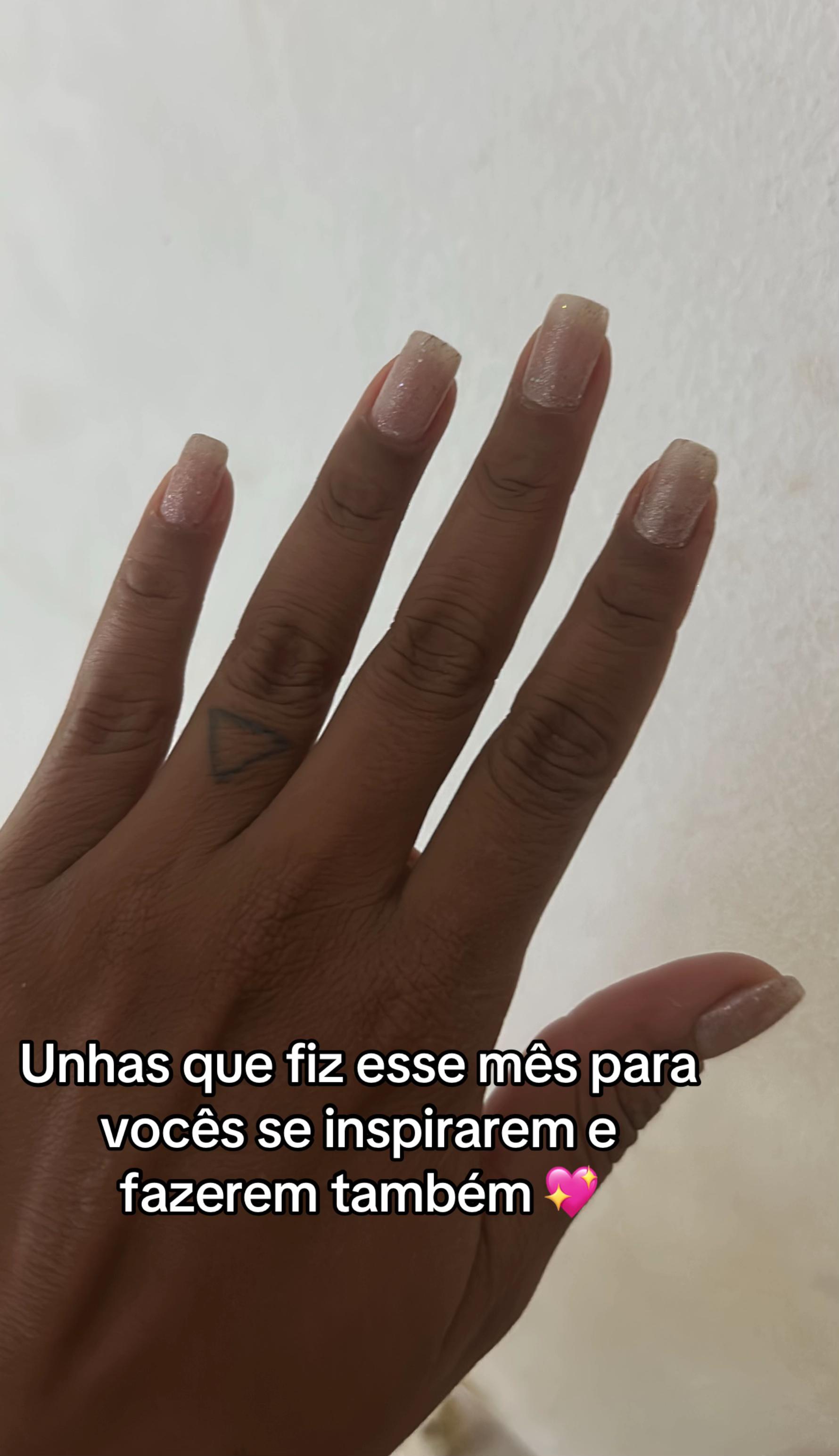 @elaenecarvalhoo