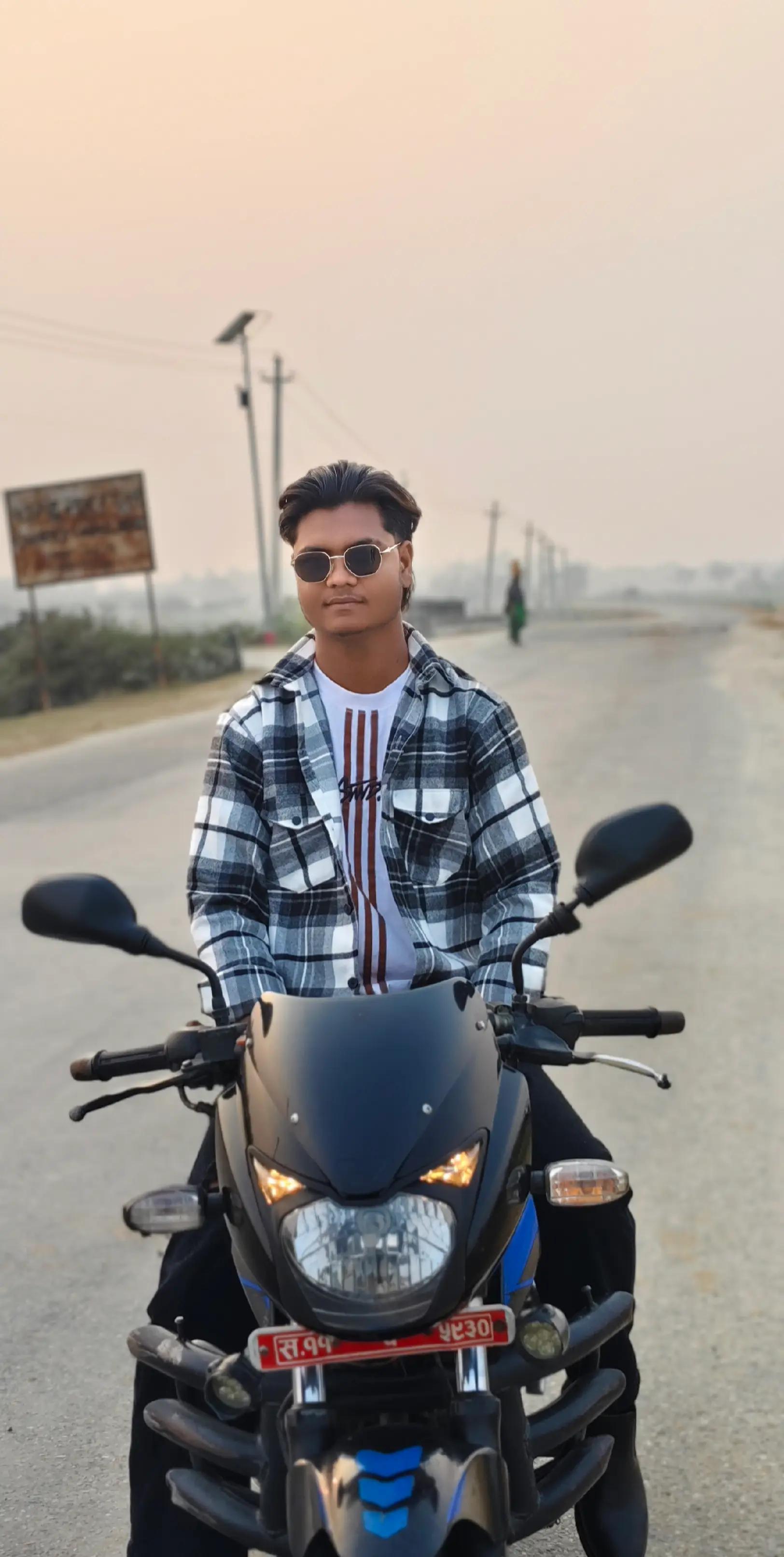 @MR__Khan_07