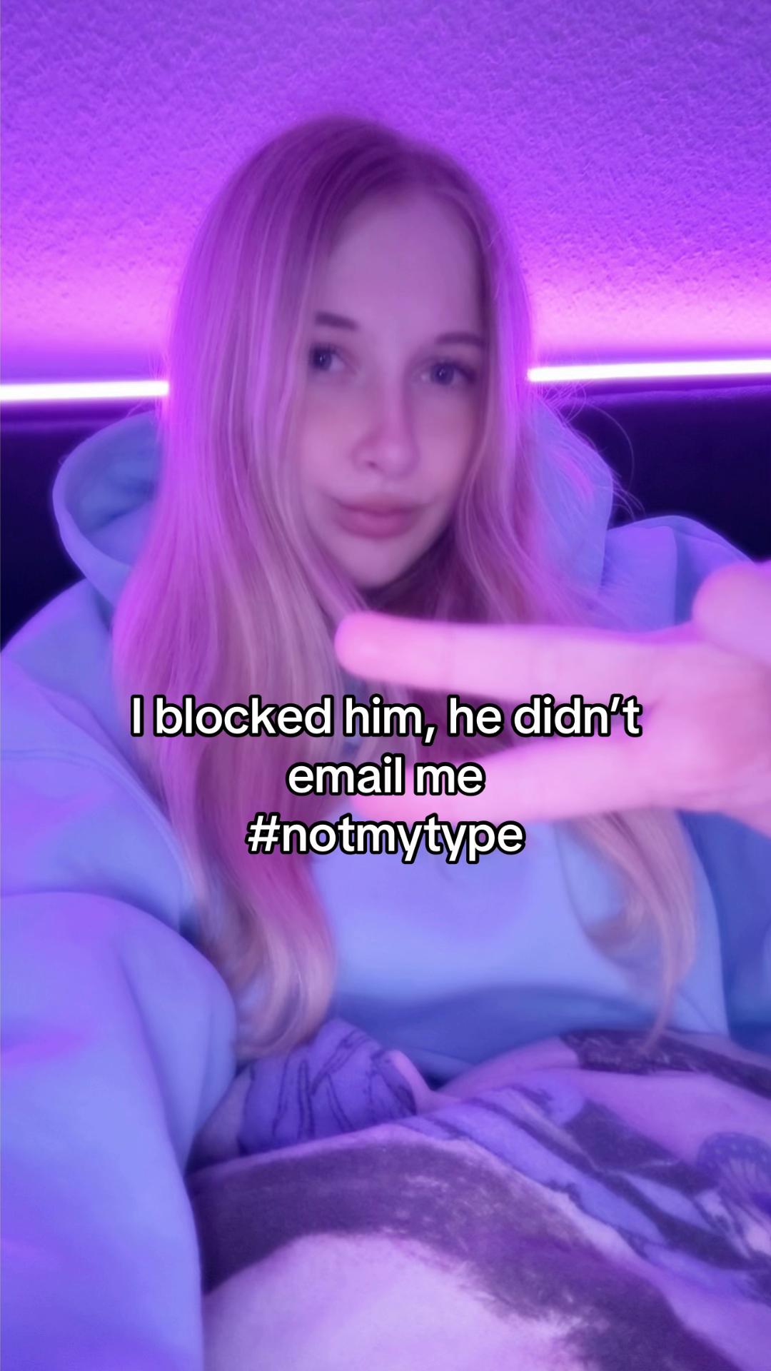 @𝒸𝒽𝒶𝓃𝓉𝒾🇵🇱