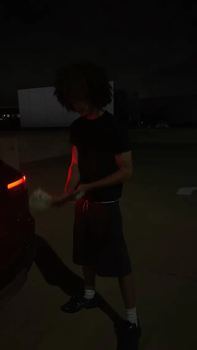 @️
