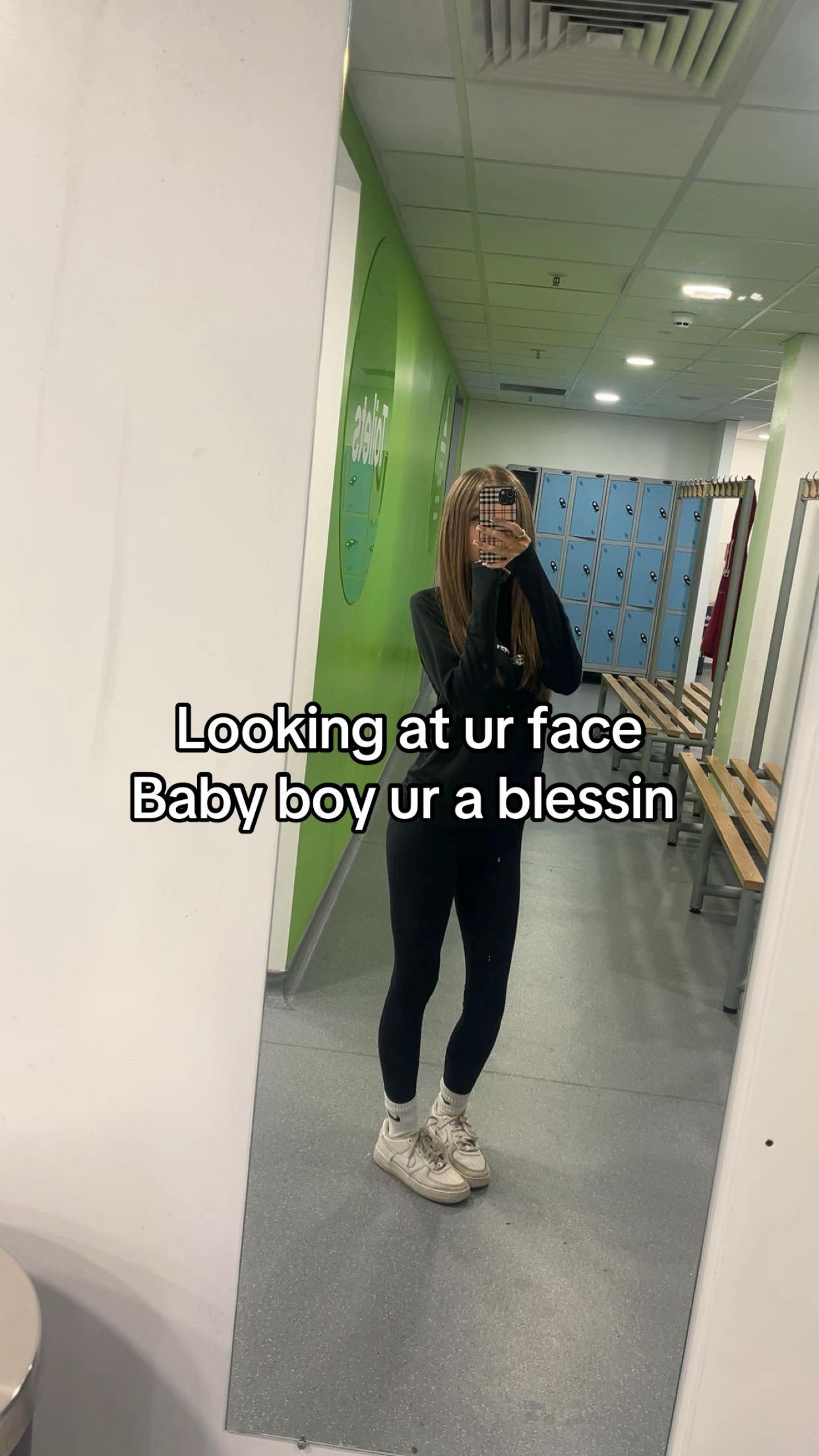 @💋💋