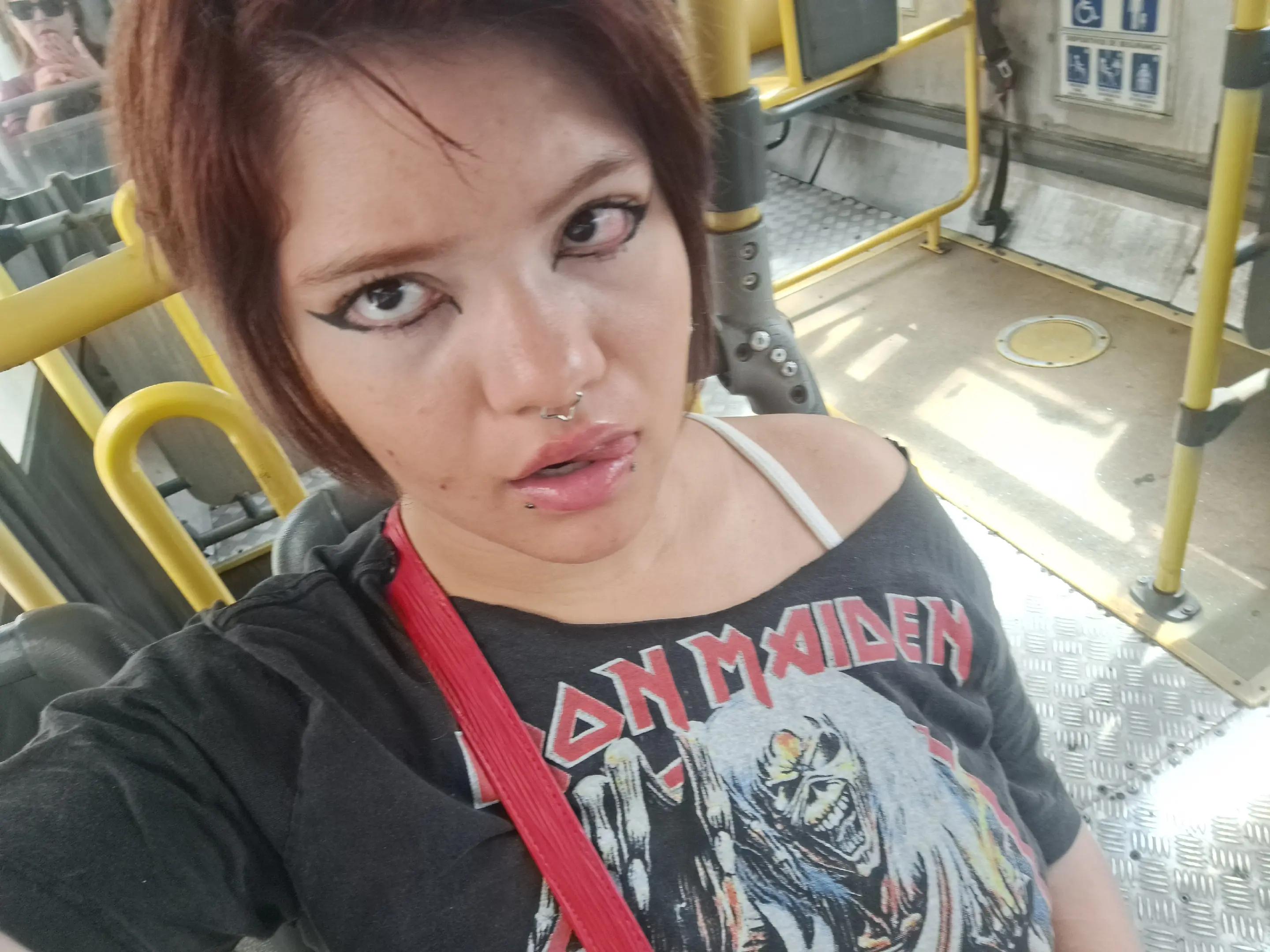 @ol&aacute; eu gosto de death metal