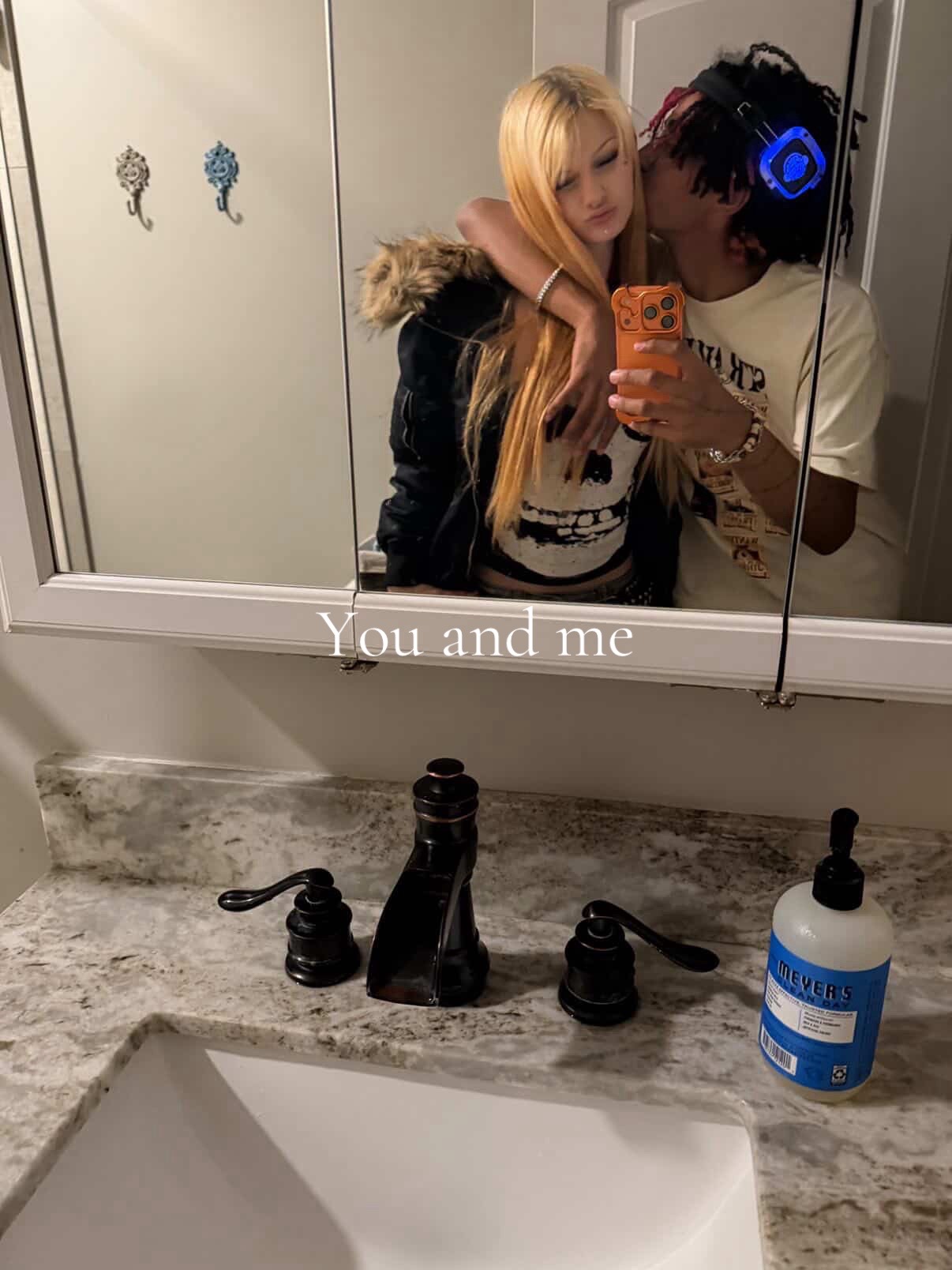 @🪷