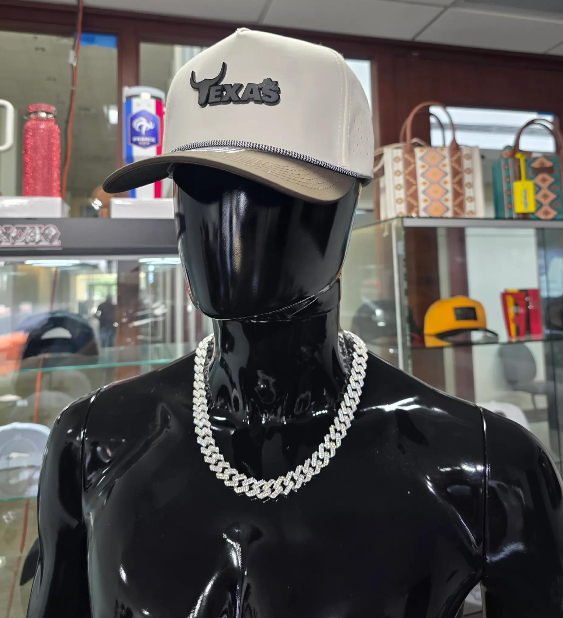 @LEO’S DESIGNS & ENGRAVING
