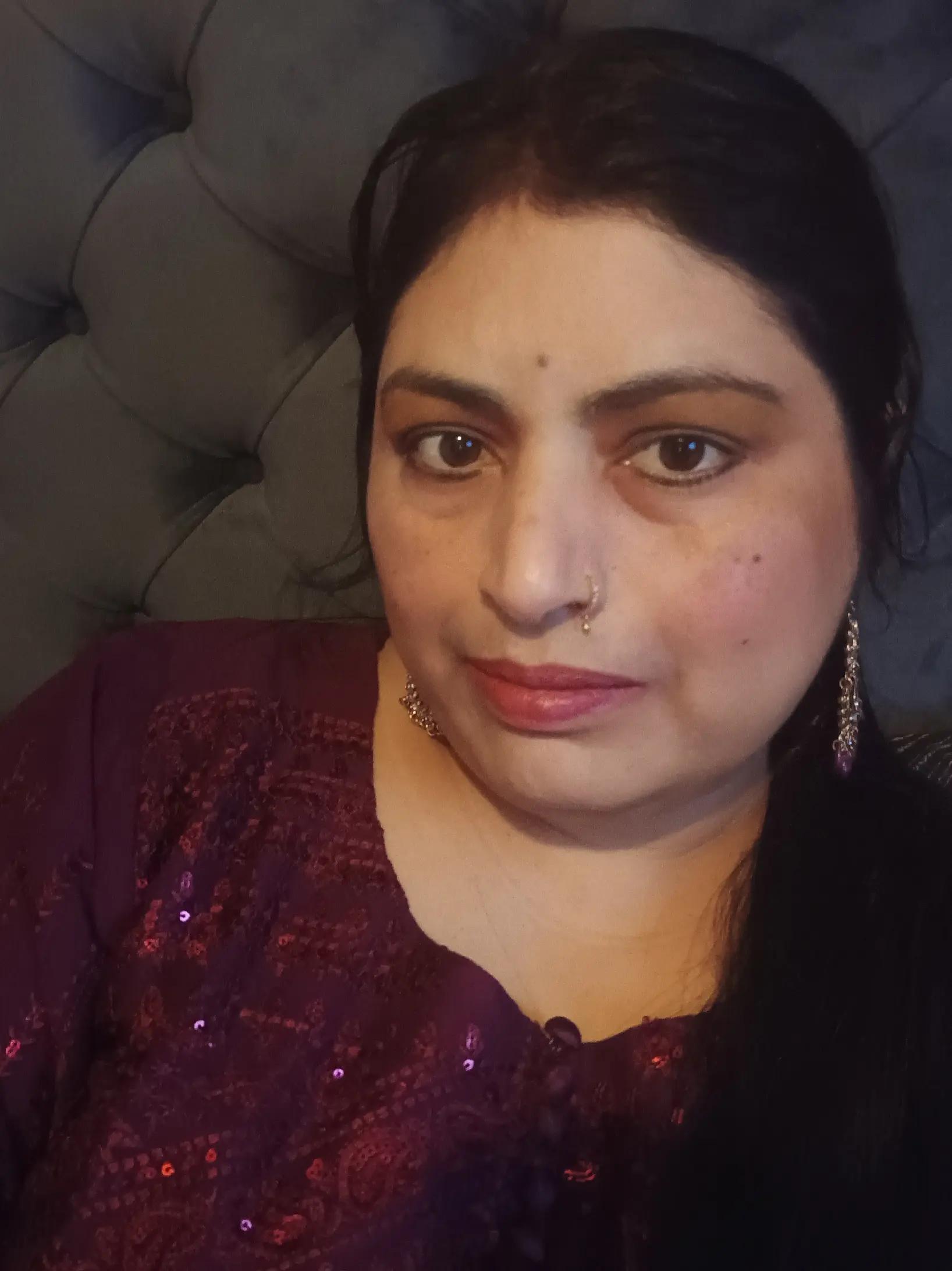 @Khalida Parveen