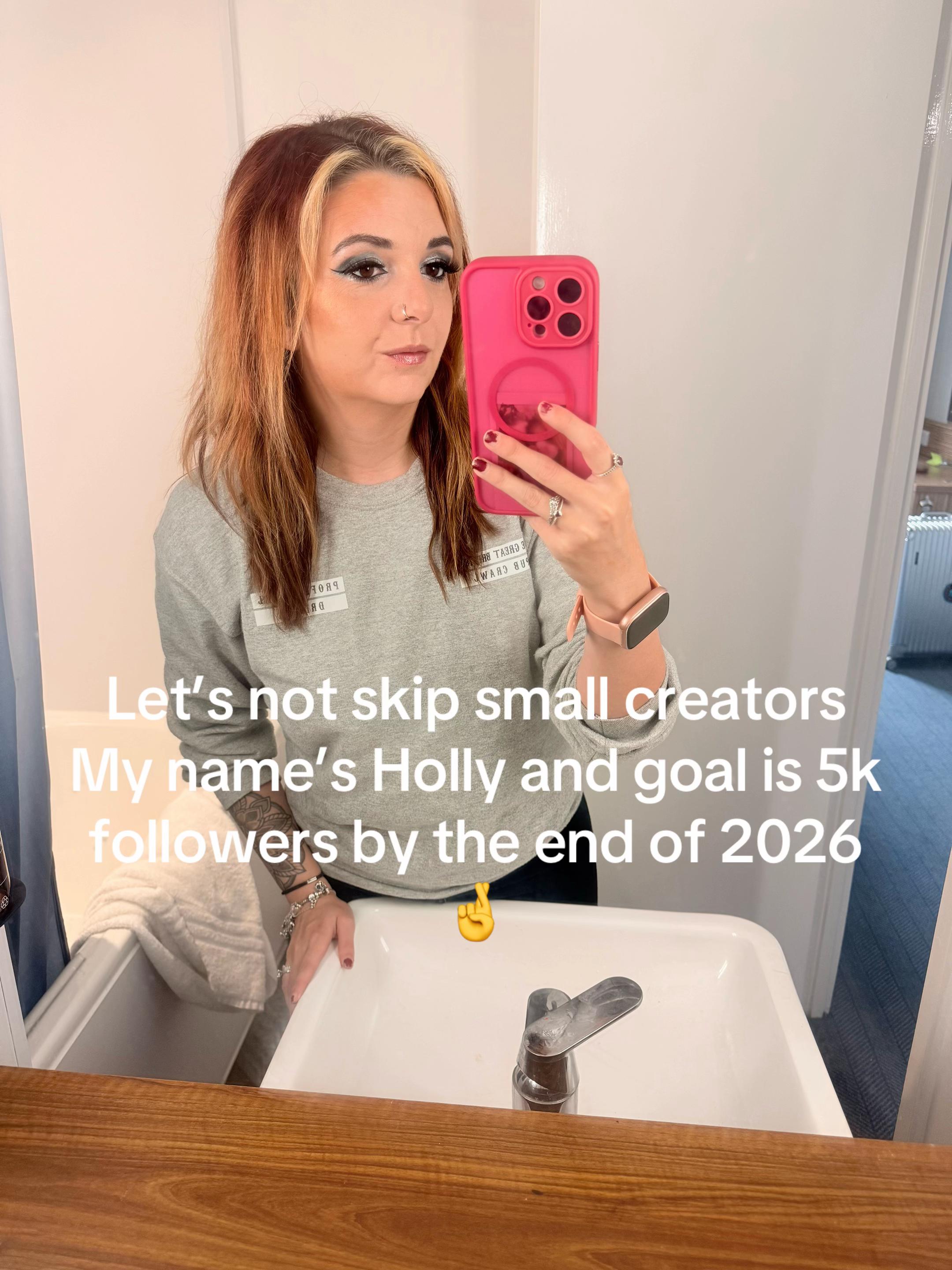 @Hollydolly ✨🤘🖤