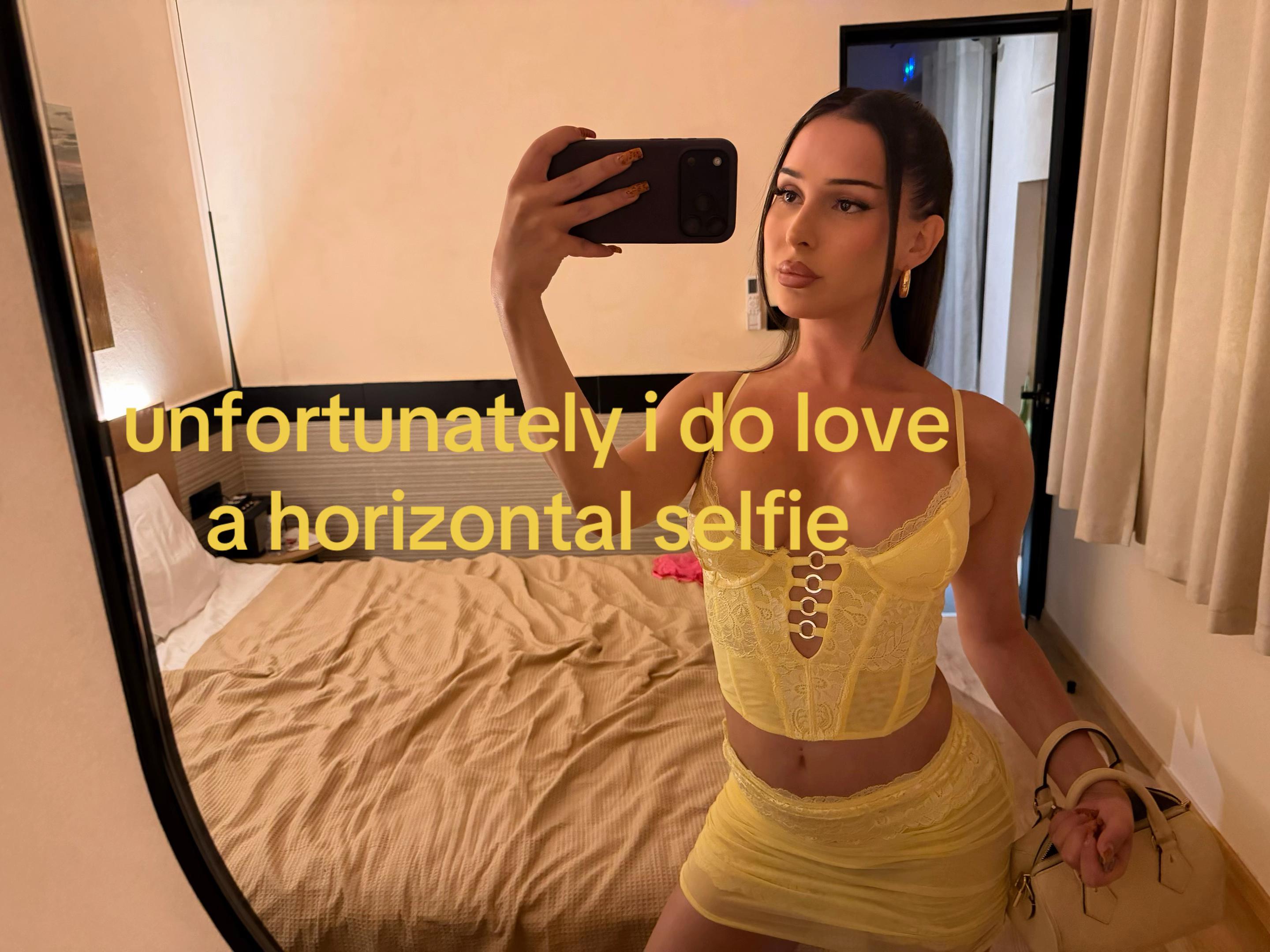 @konnieex