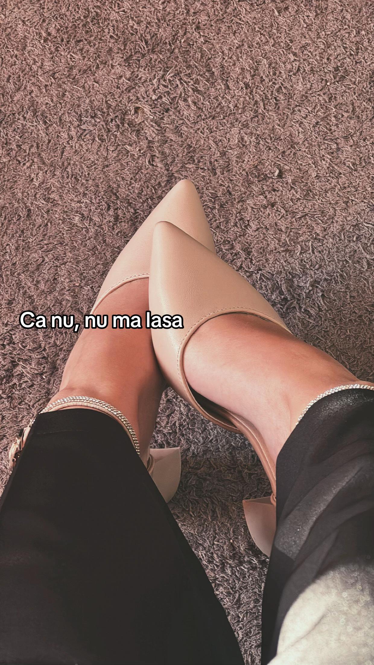 @𝙋𝙄𝙉𝙕𝘼𝙍𝙄 𝙑𝘼𝙉𝙀𝙎𝘼 🪽