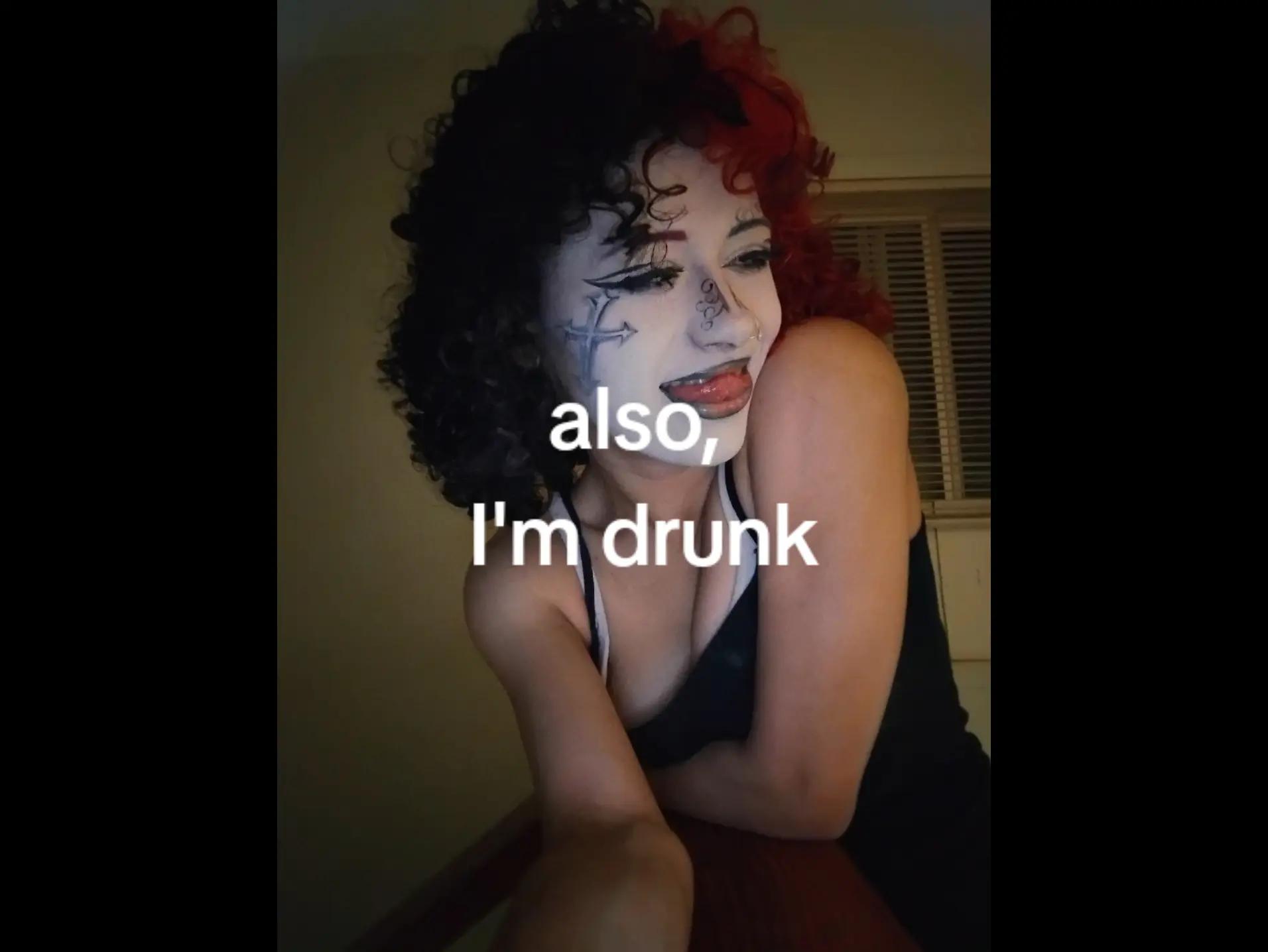 @⊰V⊱
