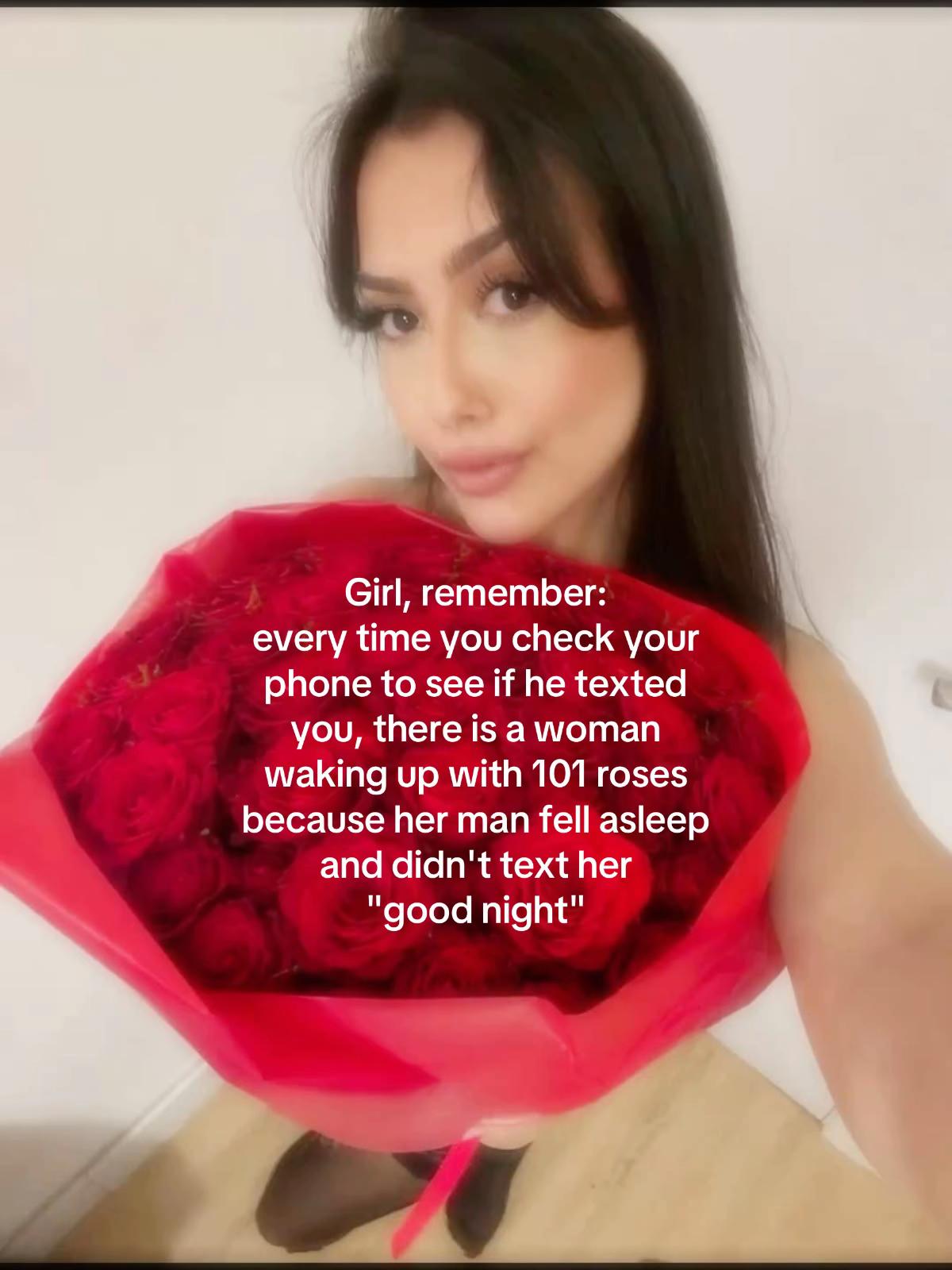 @petiteemuse