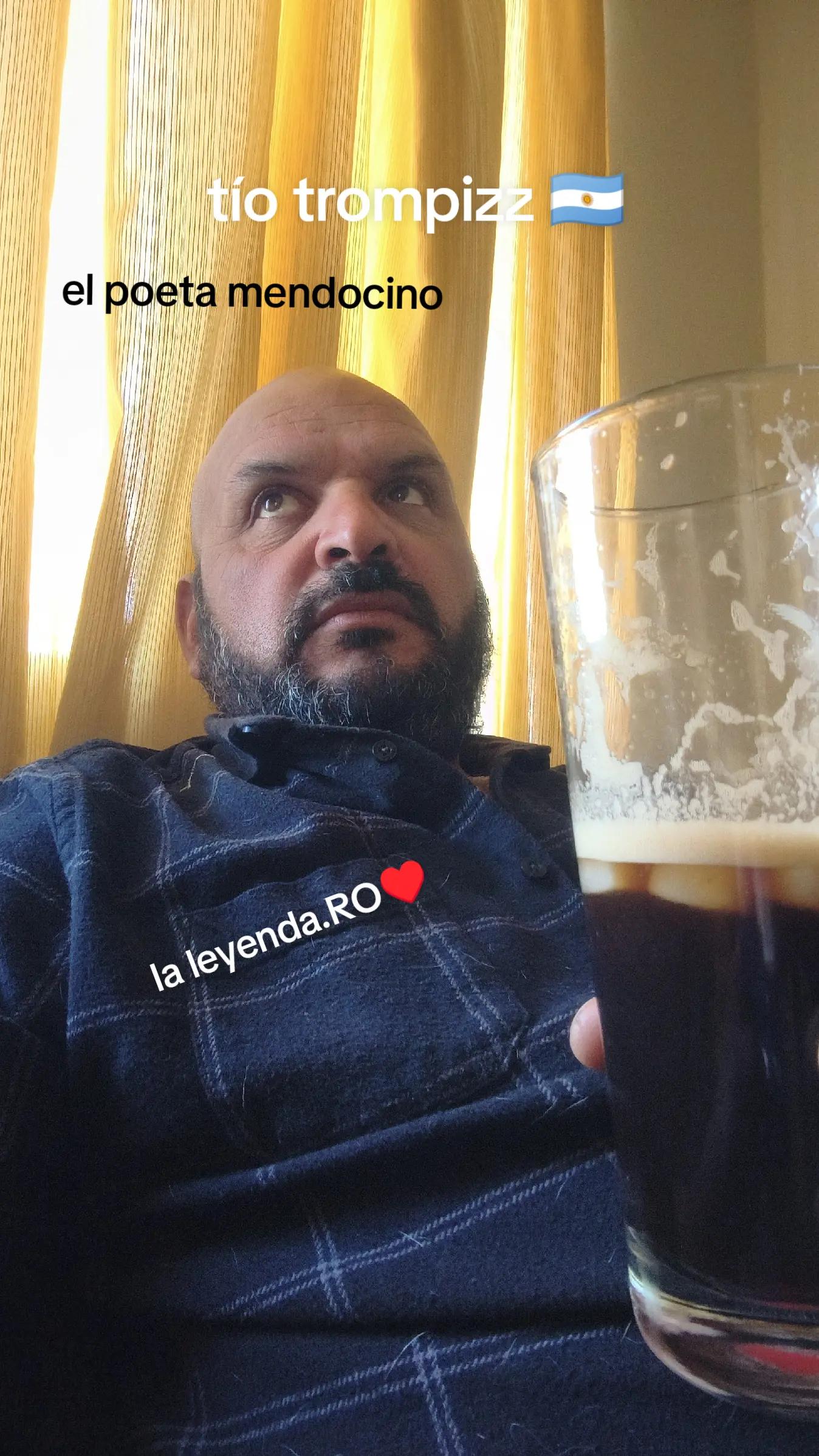 @tío trompizz 🇦🇷 el poeta