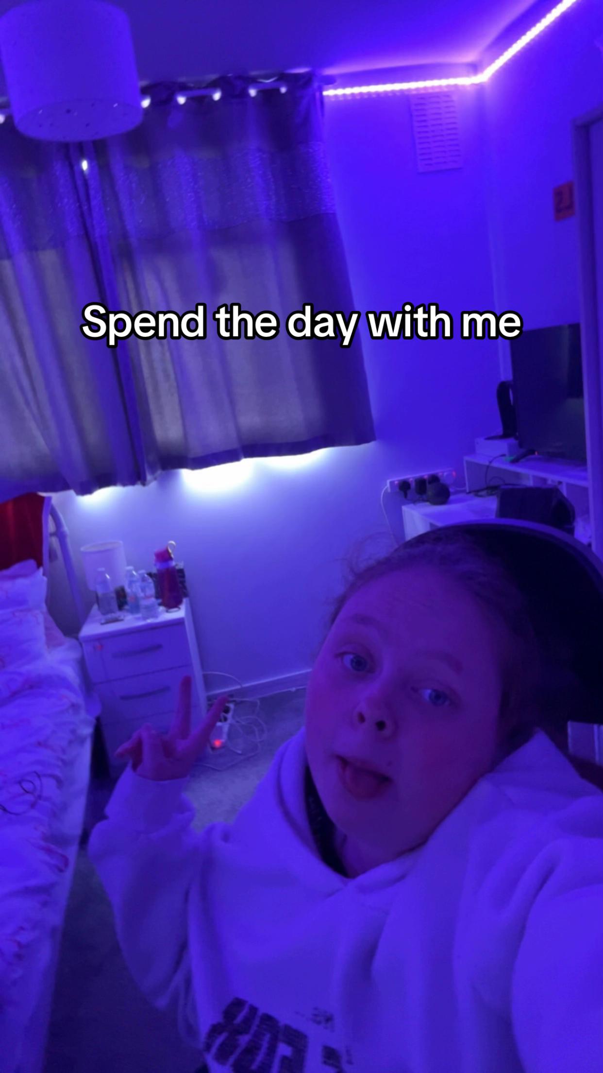 @Tia
