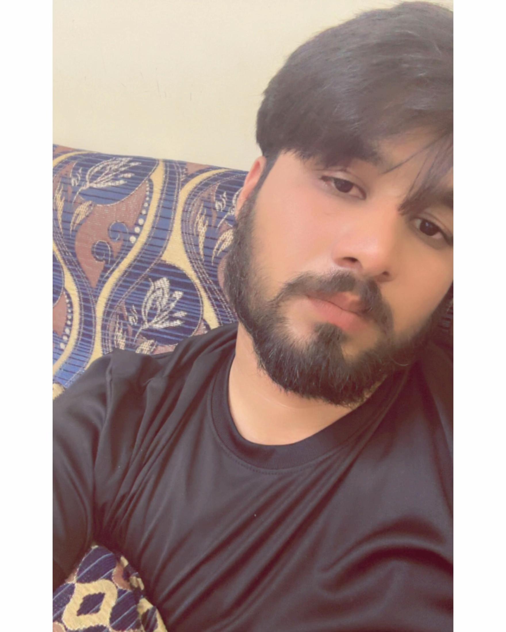 @Hashir.🖤