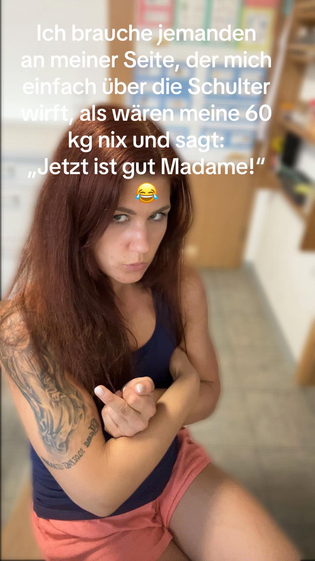 @Mona 89