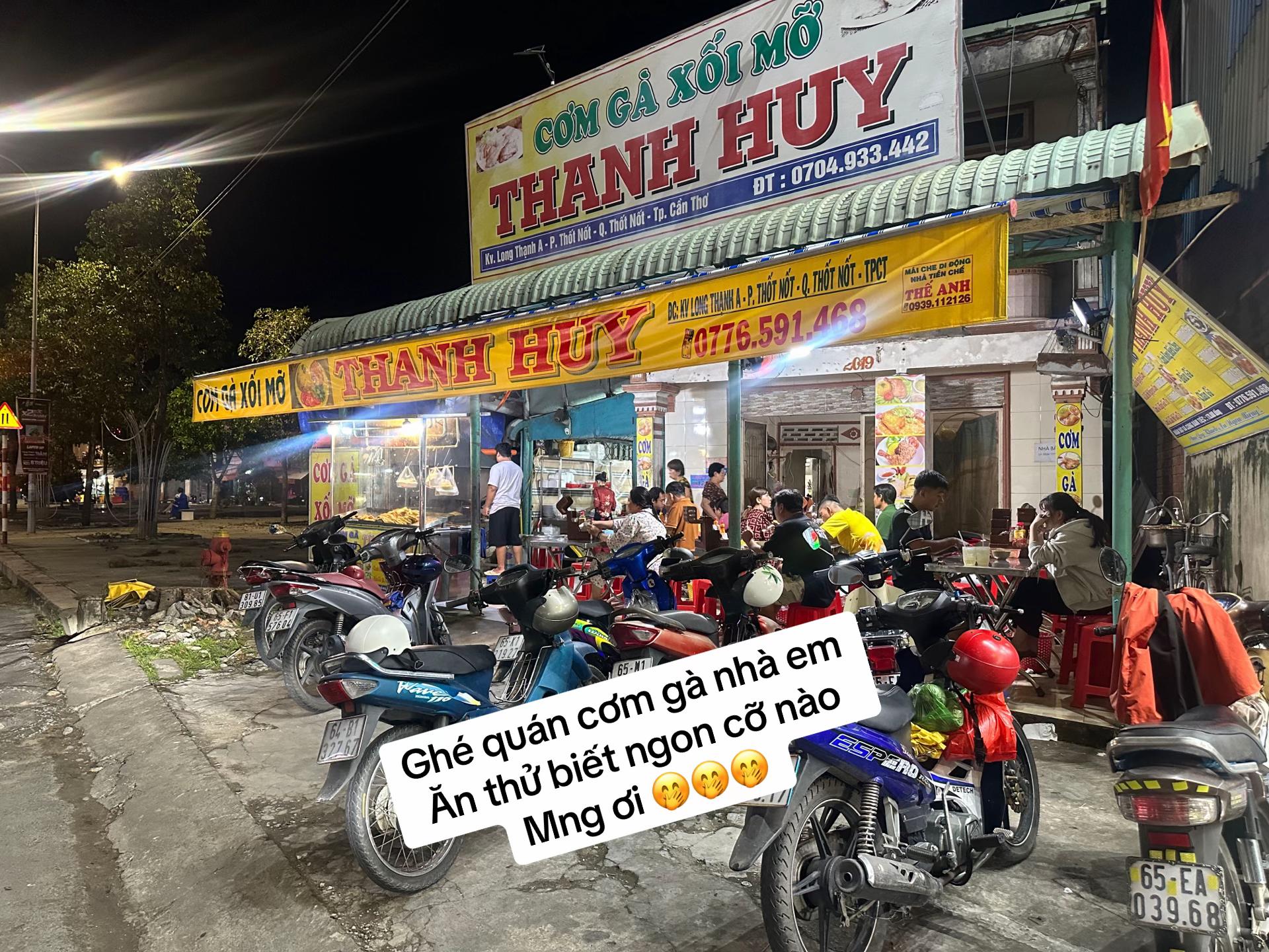 @Bé bán cơm gà 🍗