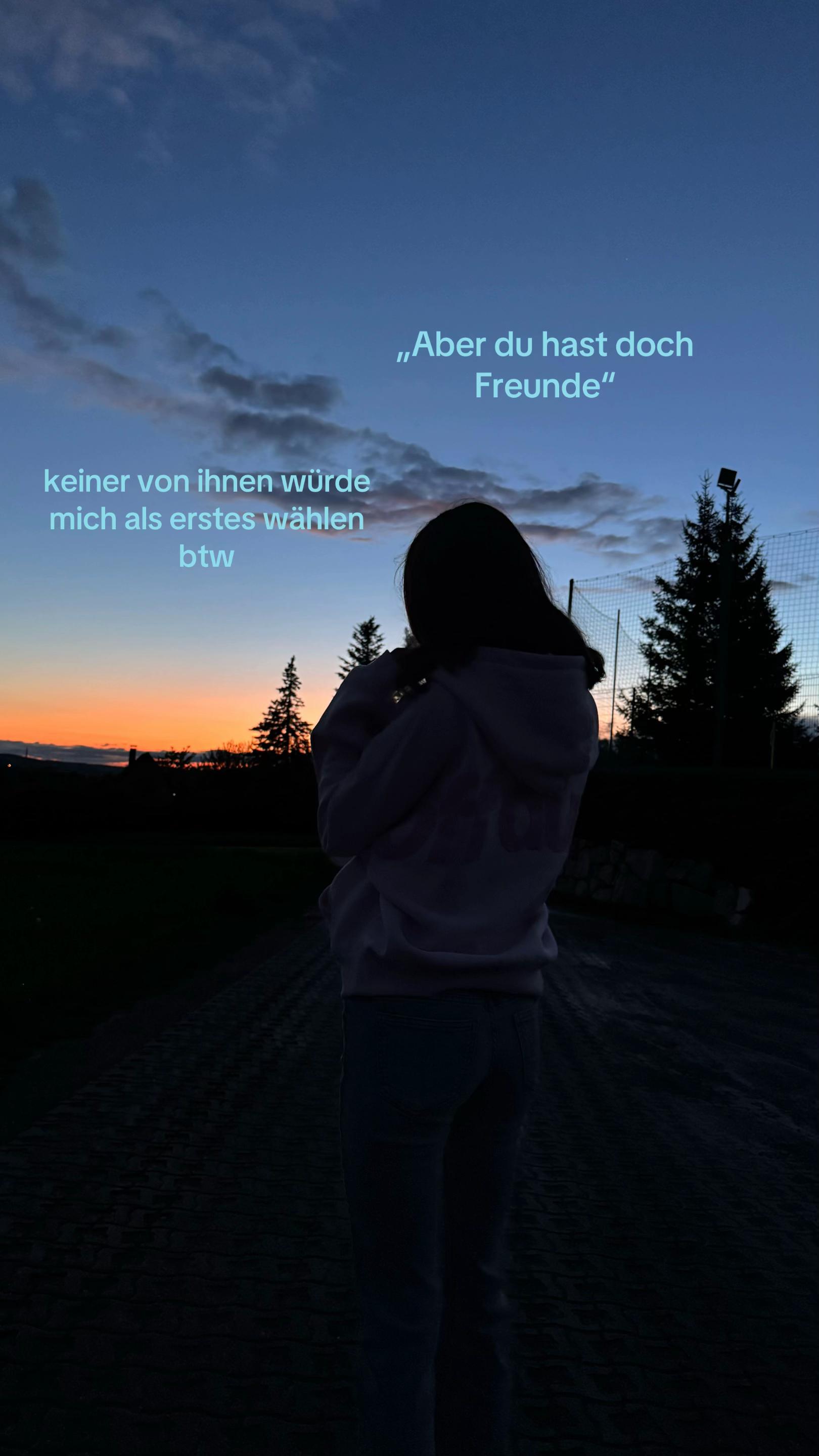 @ꨄ
