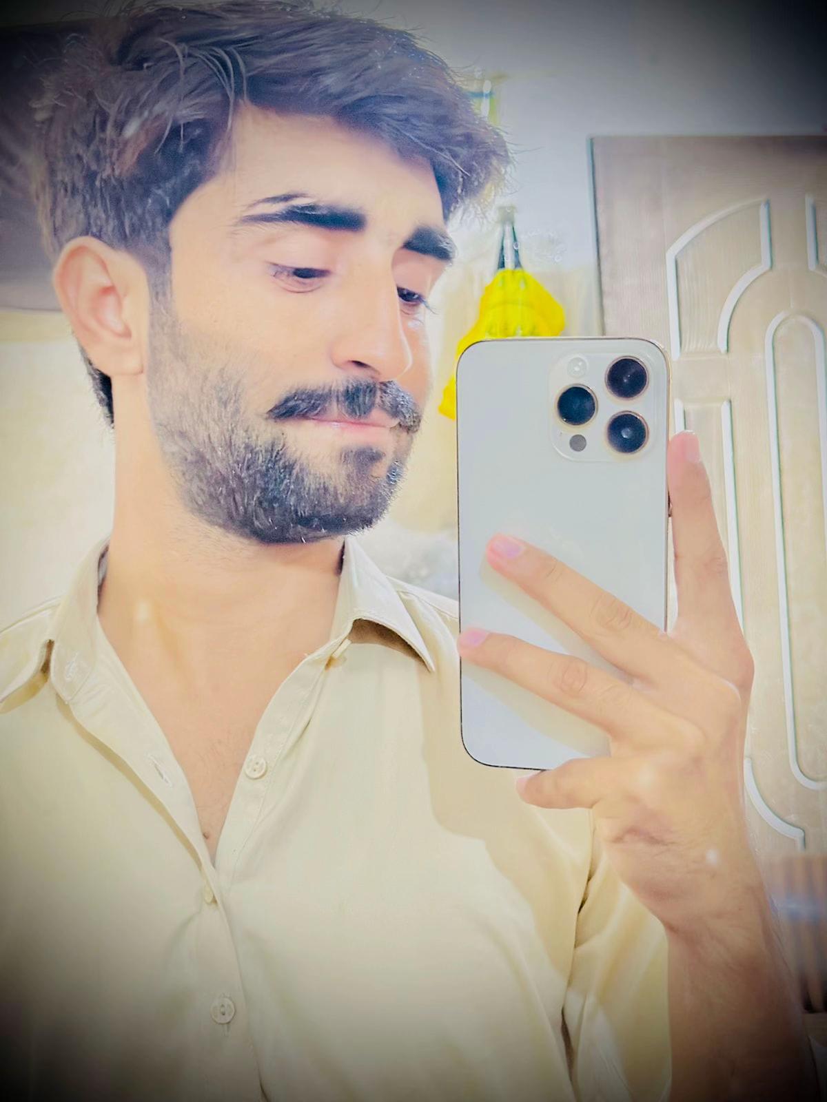 @🦢 Ahmiii 🦢
