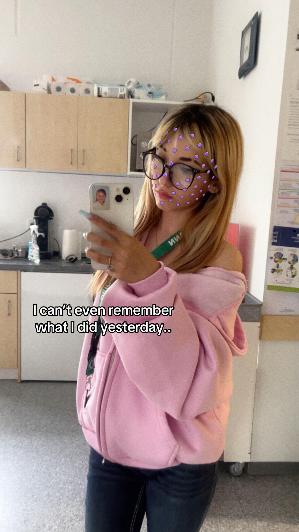 @Akii⁷⟭⟬