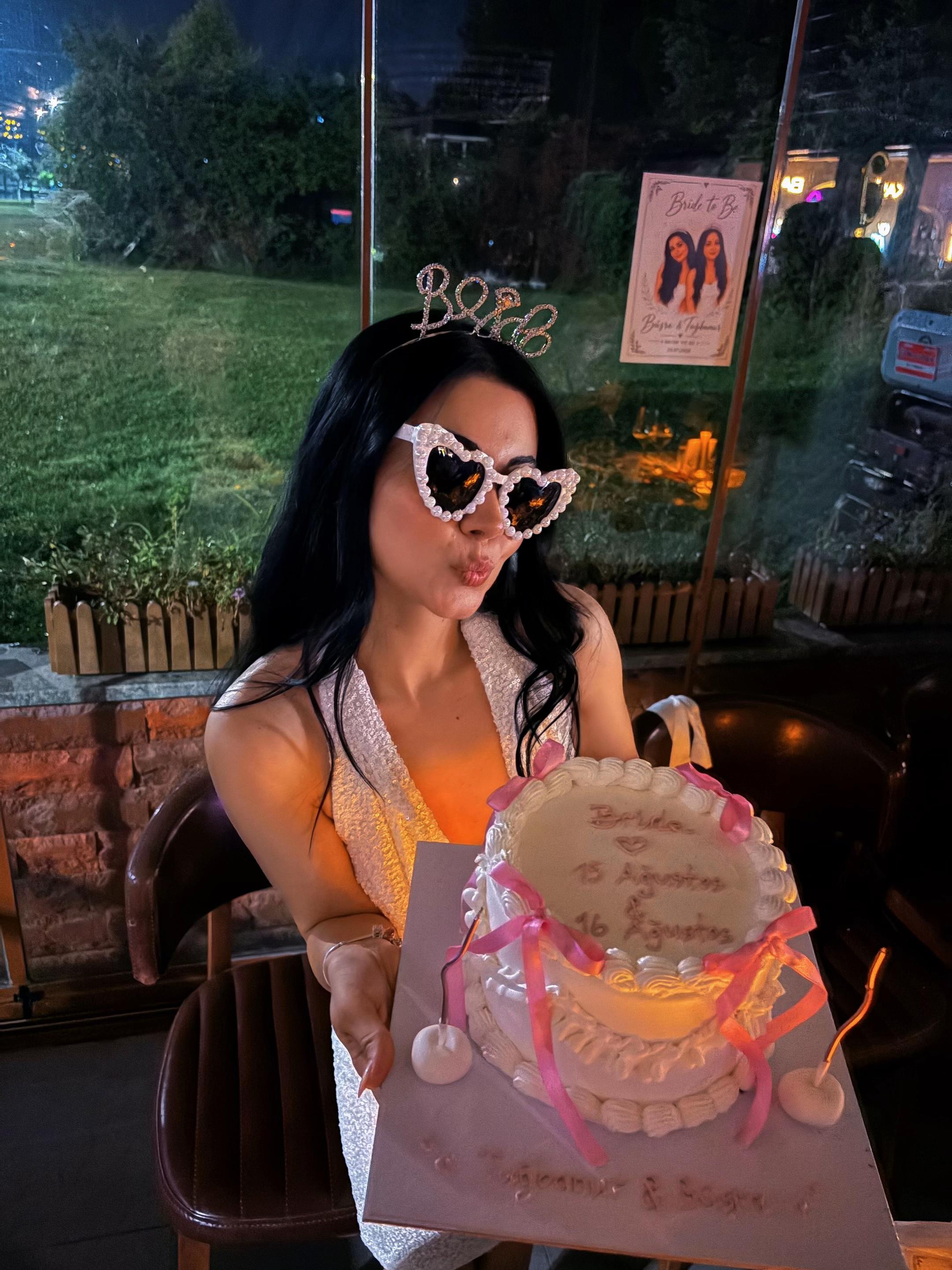 @büşra