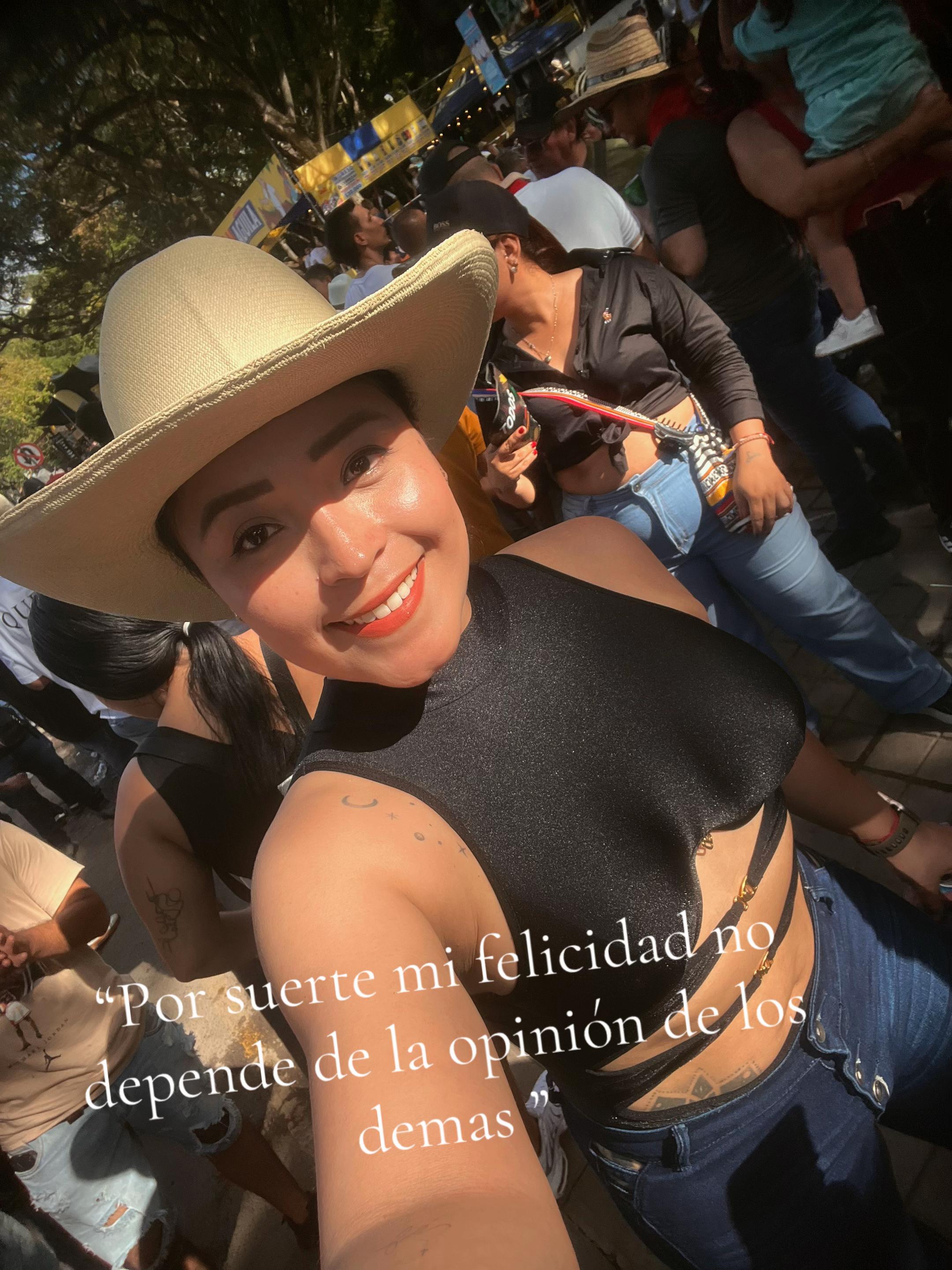 @Alexita Rojas