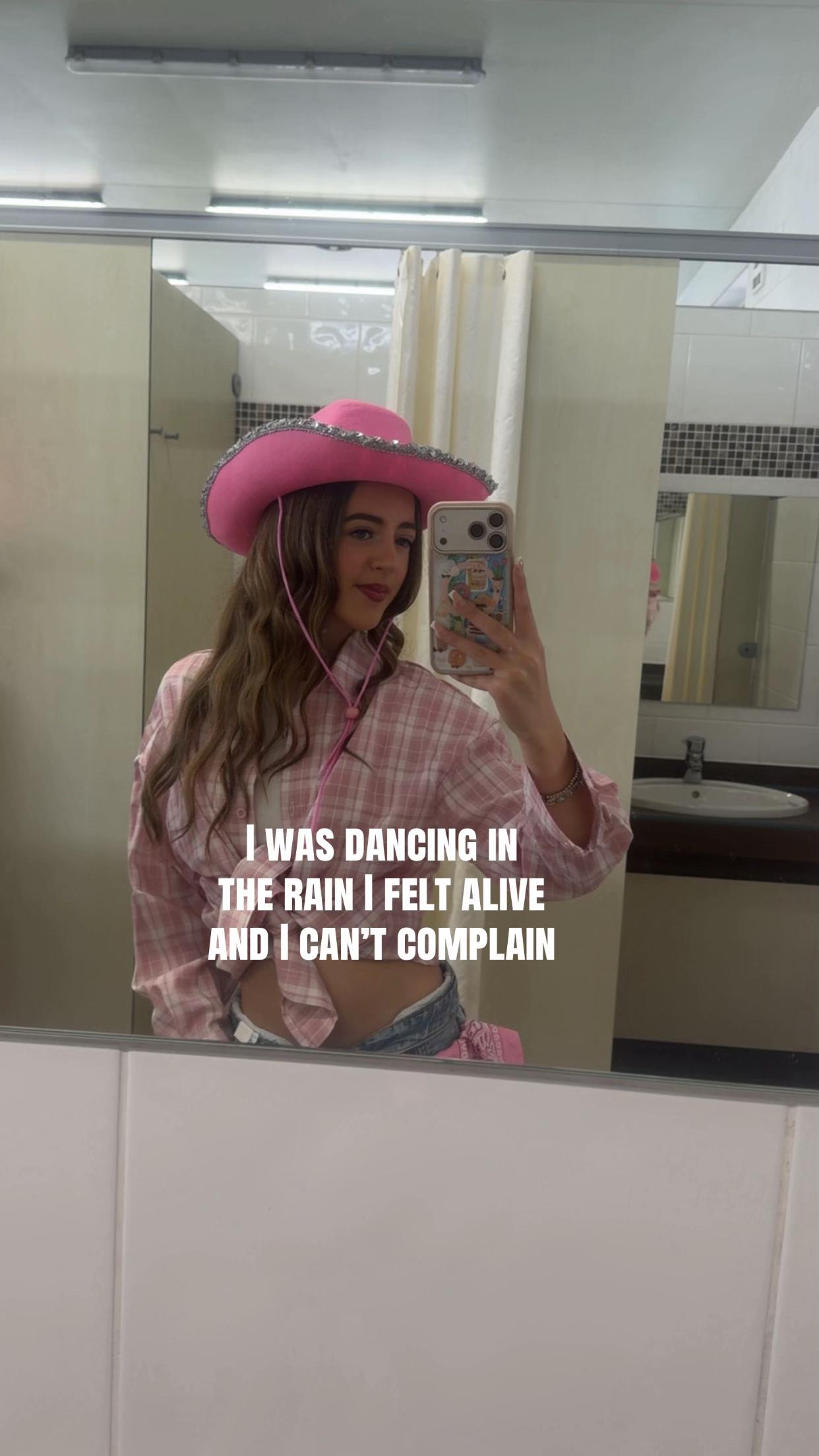 @lilsharveyy
