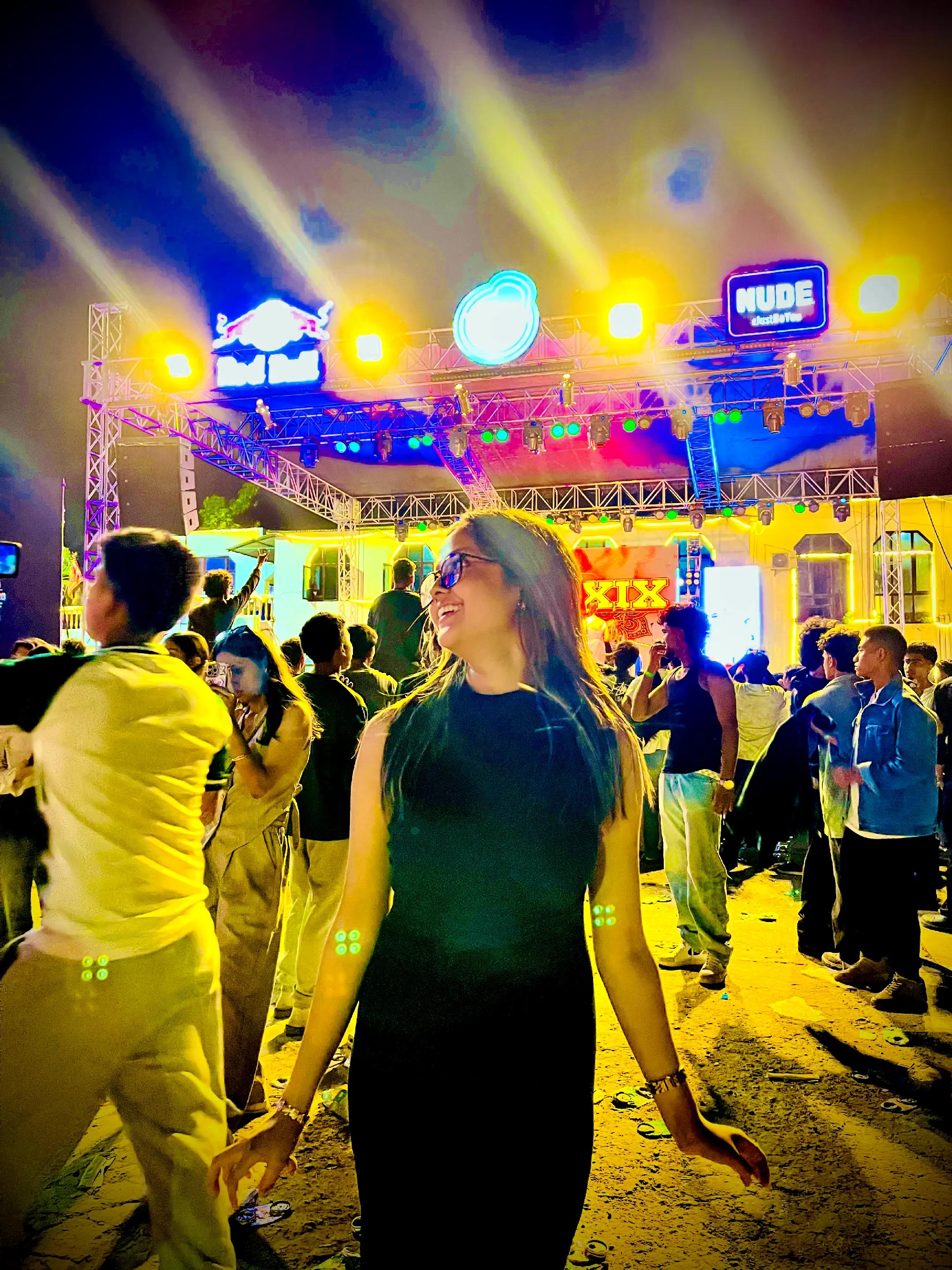 @रश्मी ❤️✨