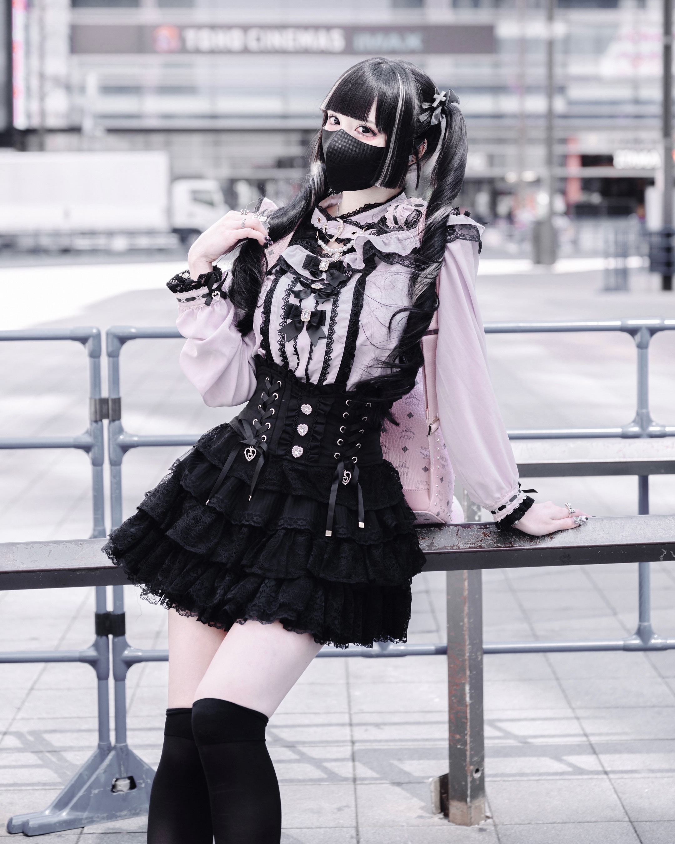 @𝓋𝑒𝑒 ♱·.༝ ゔぃー