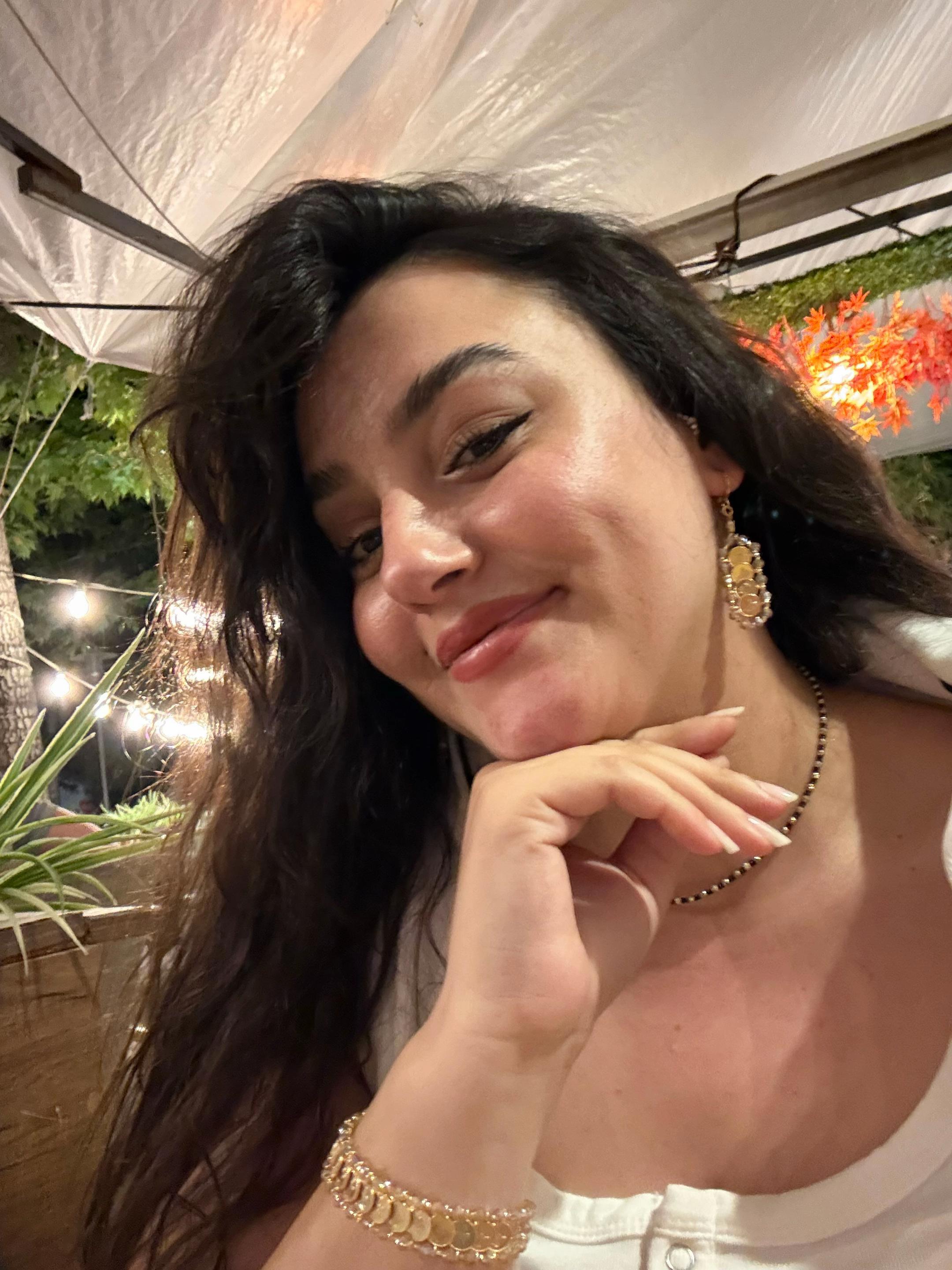 @Burcu Hira