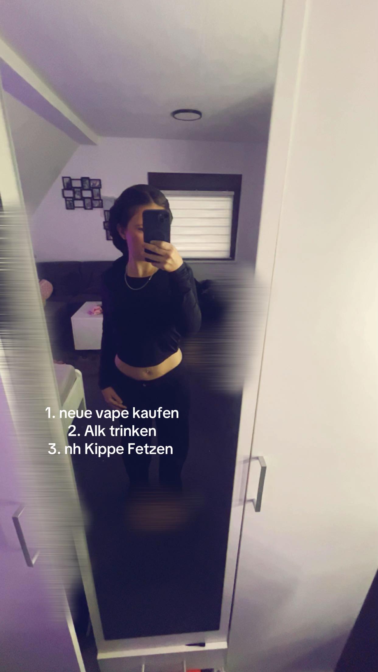 @𝒫𝒾𝒶