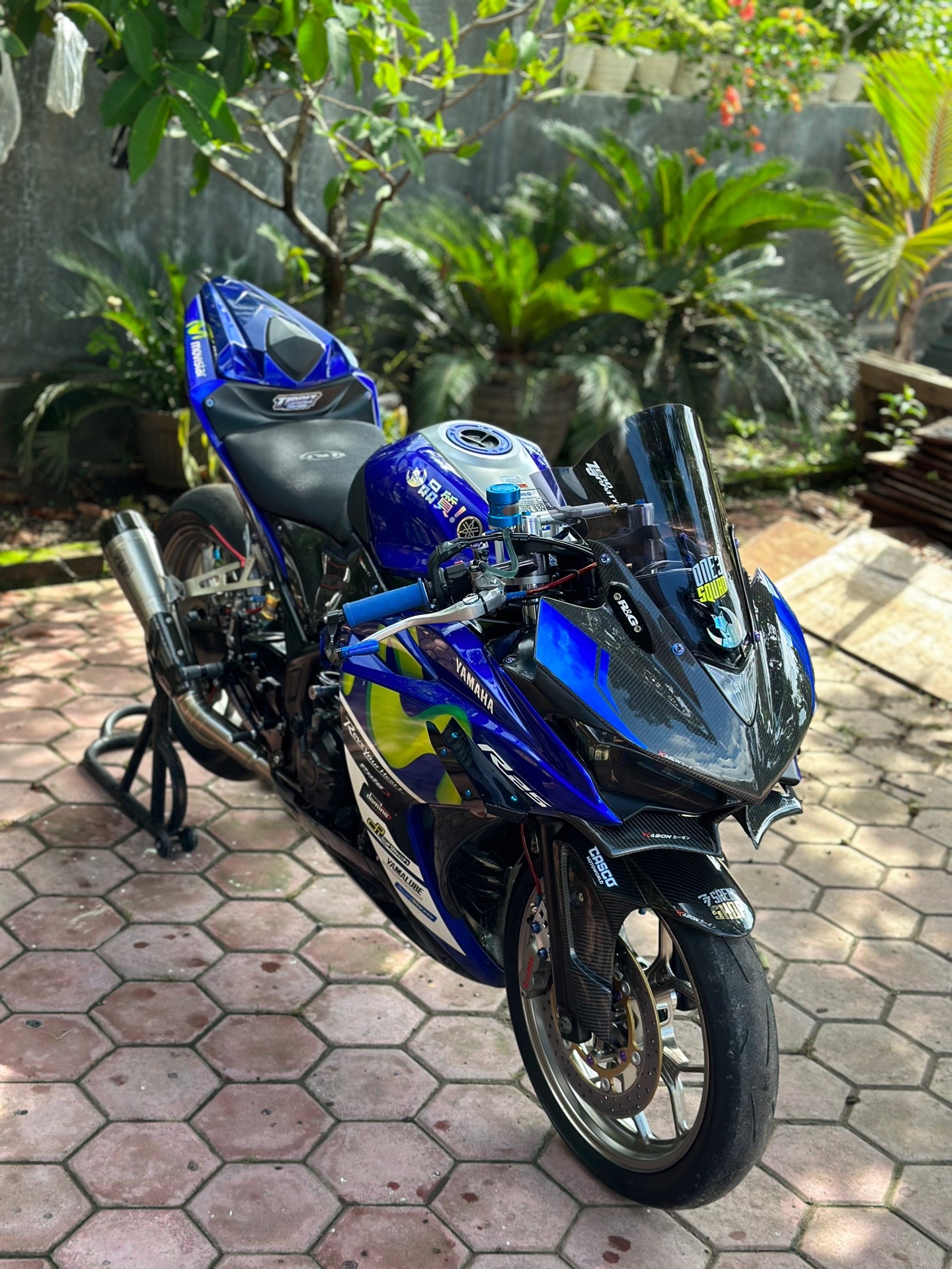 @r25.freak
