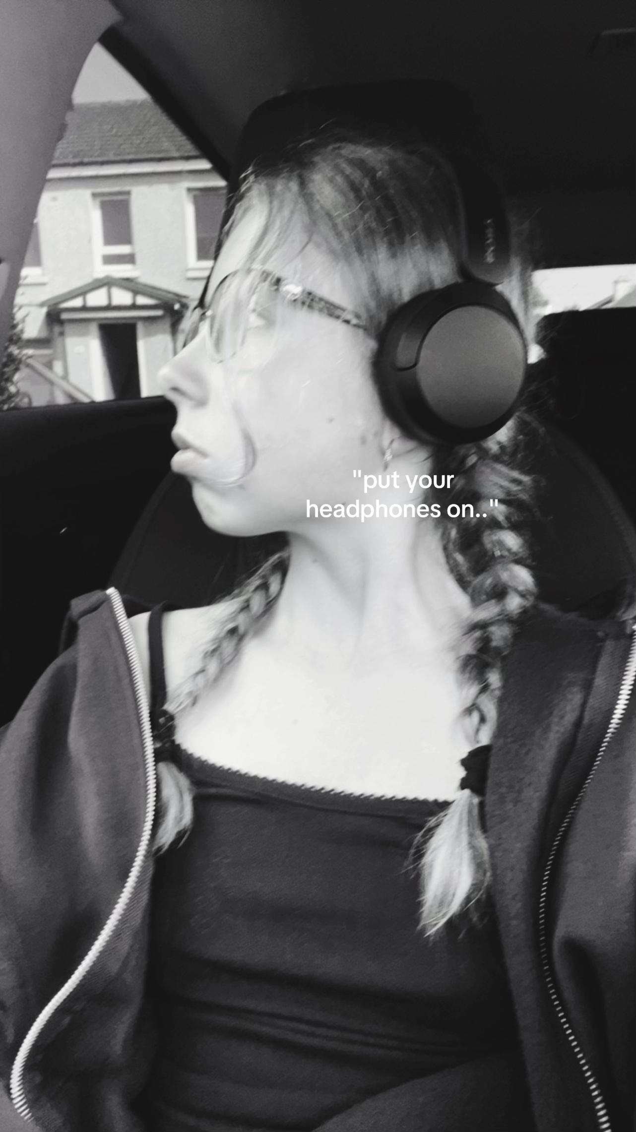 @𝑘𝑙𝑎𝑢𝑑𝑖𝑎🤍