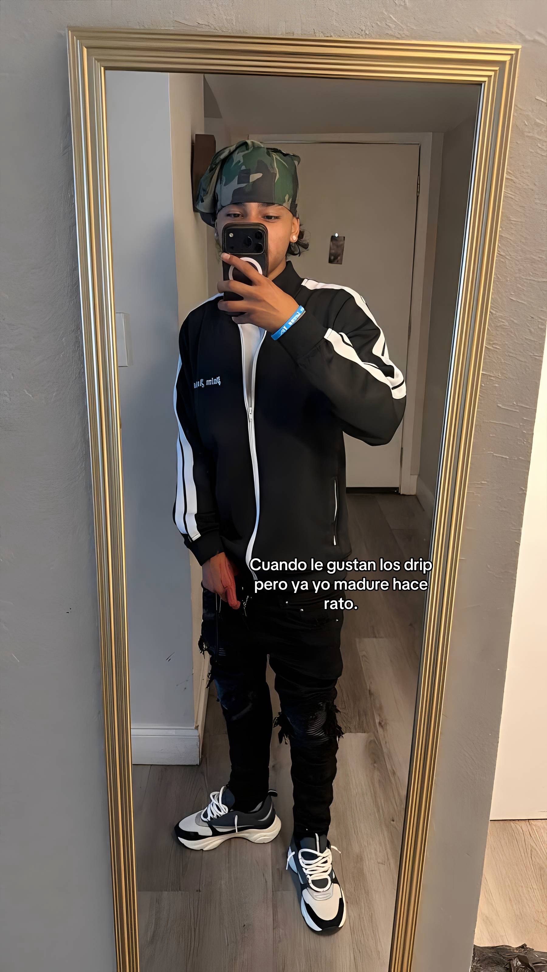 @Zurdo.