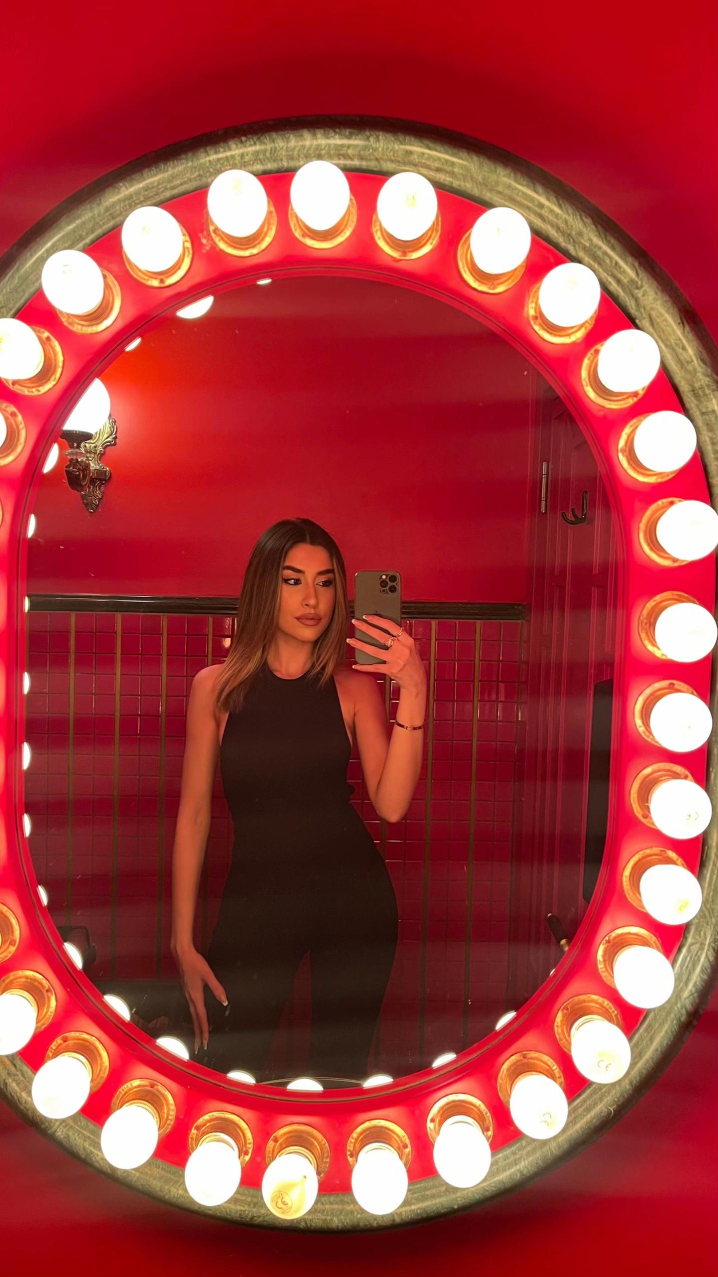 @Ece &Ccedil;evik