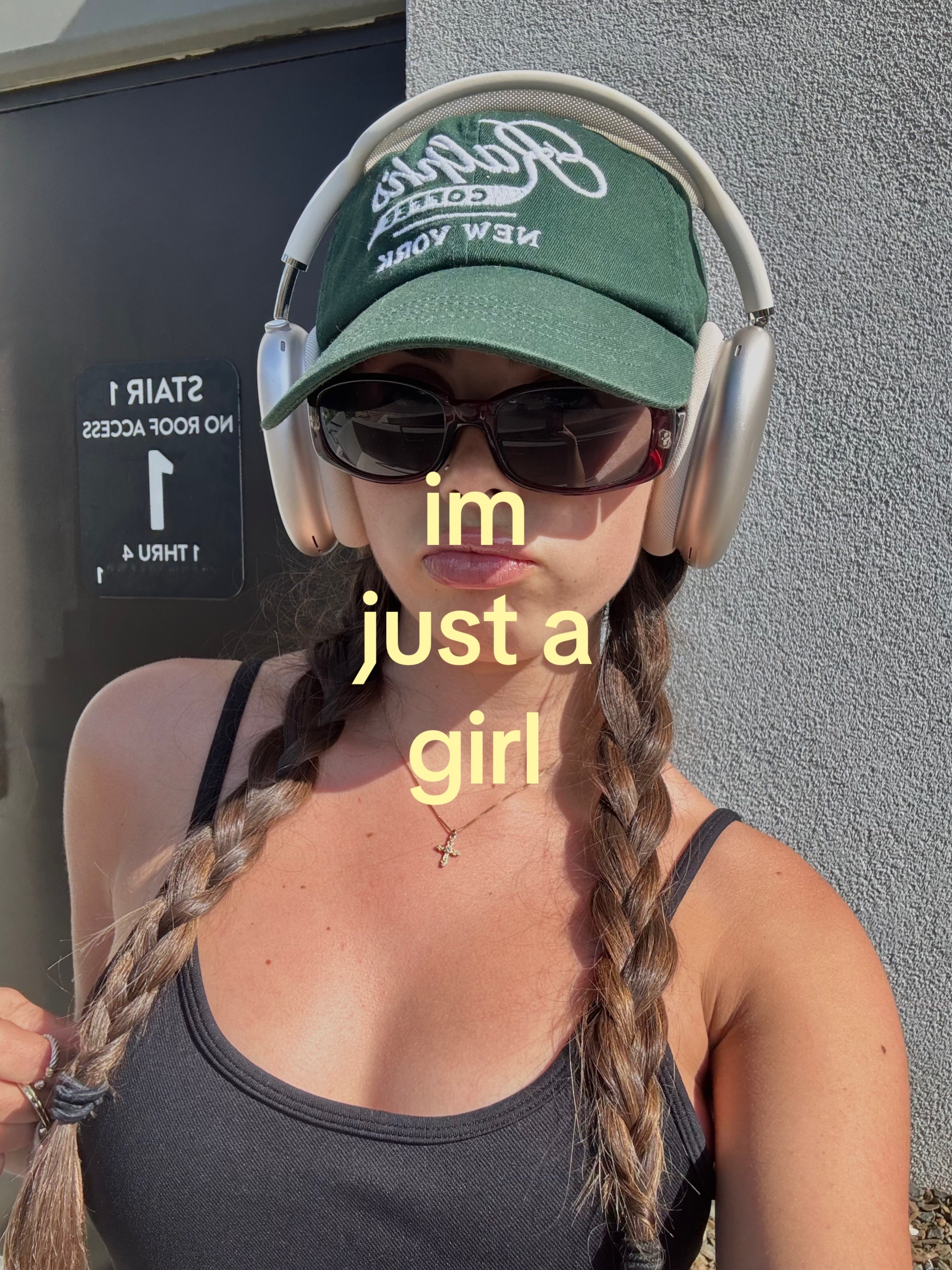 @kelseykoenig