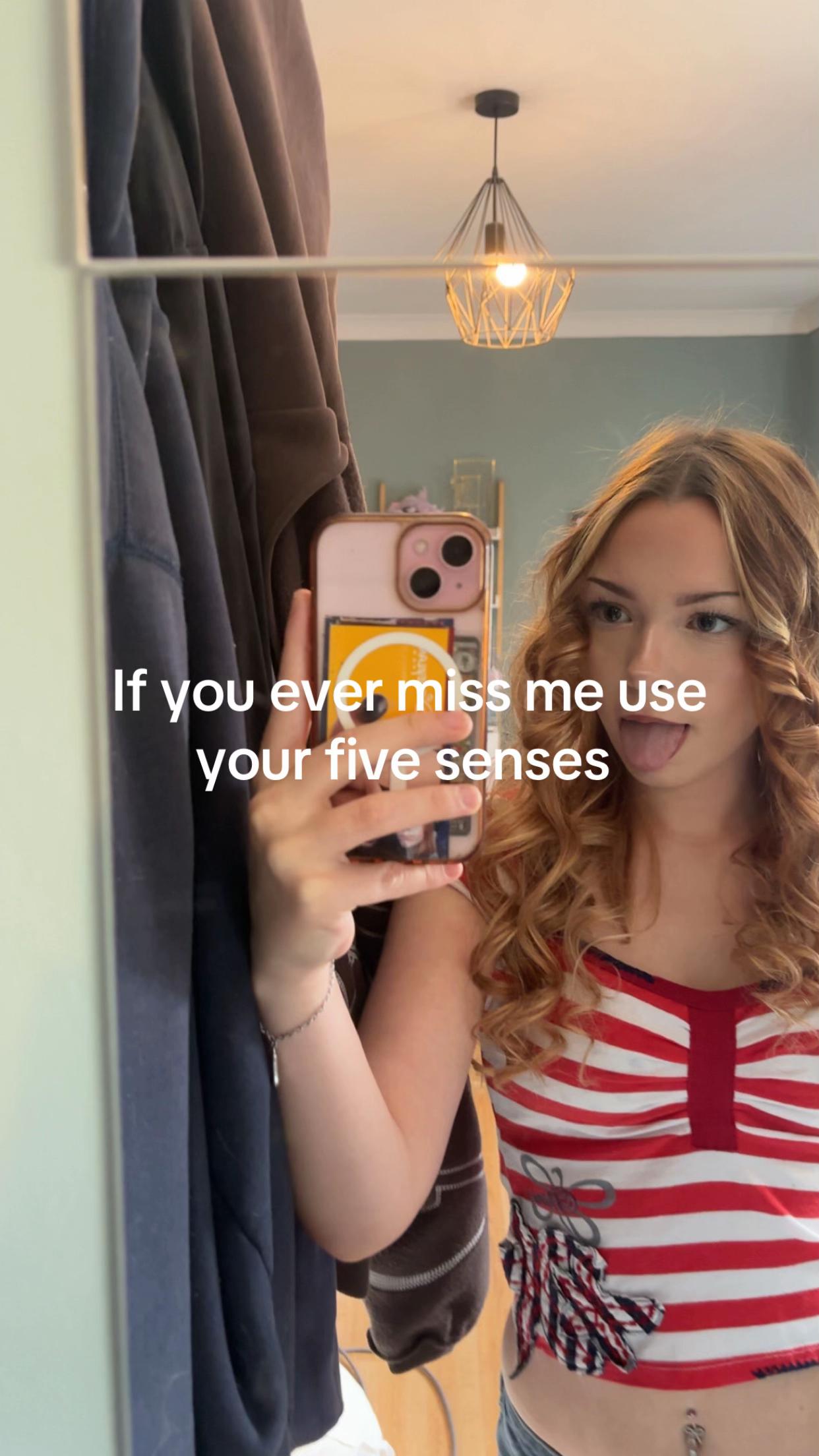 @😸😽😼