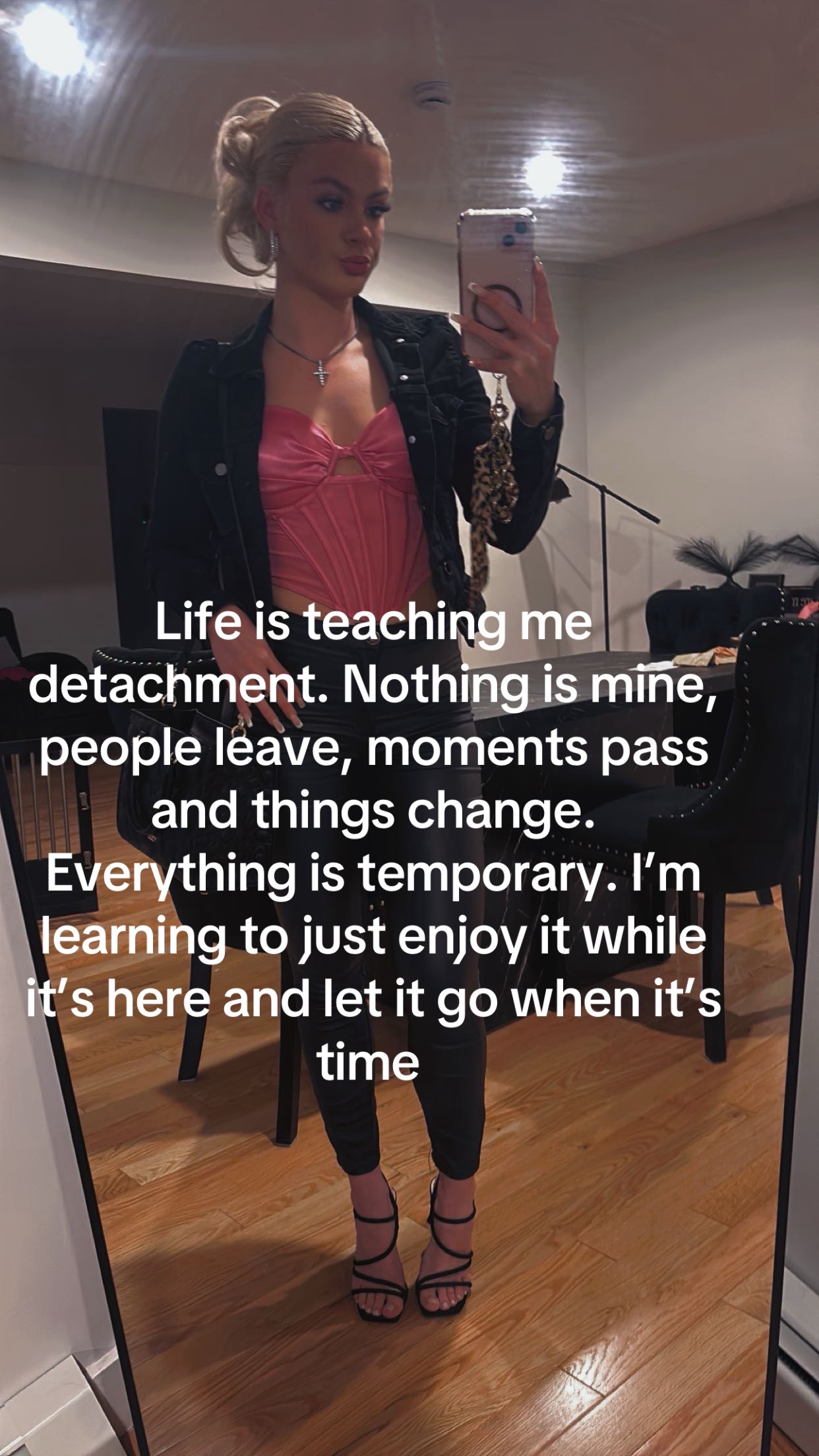 @Victoria Angelica