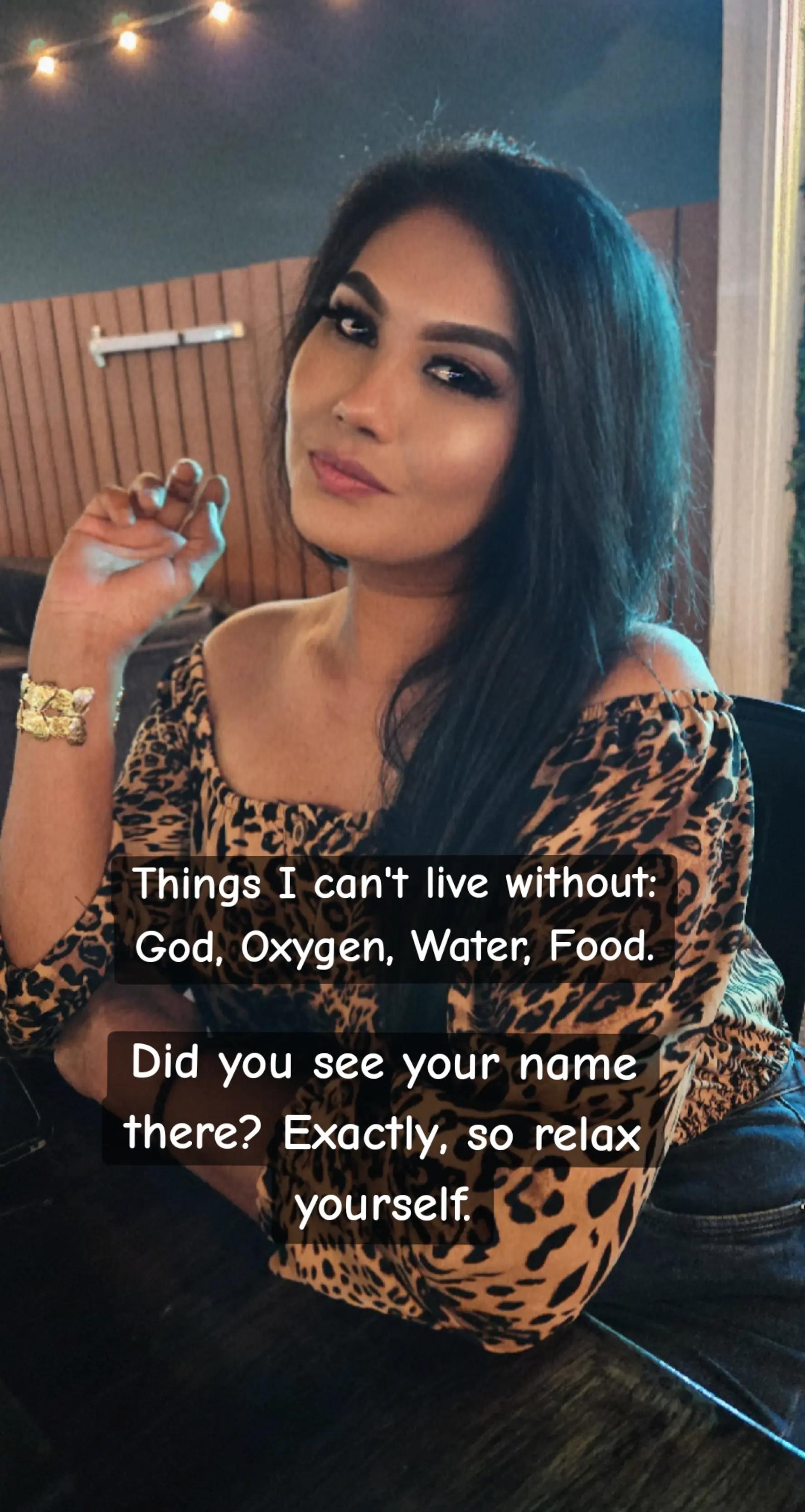 @🫰